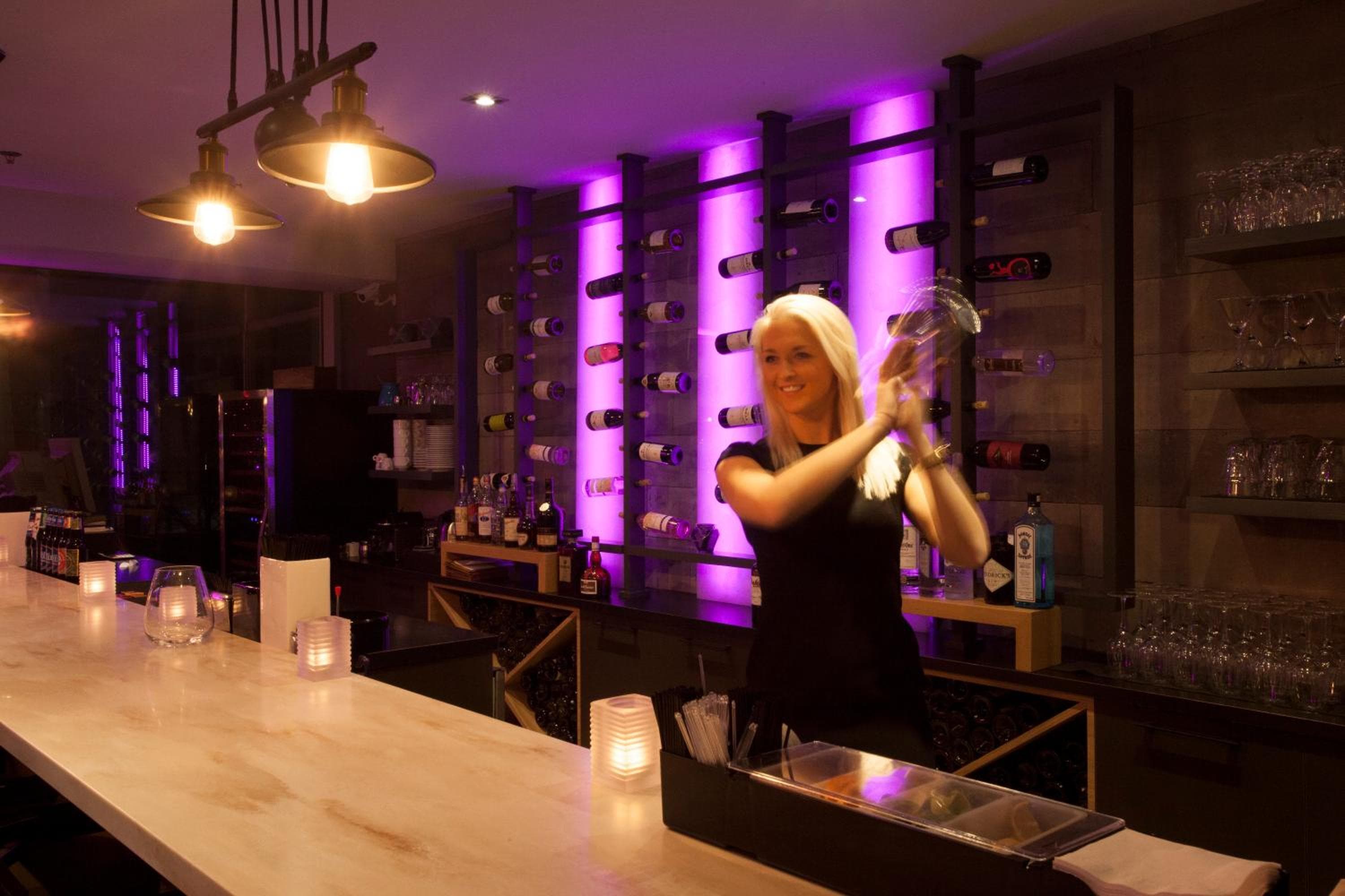 HOTEL10