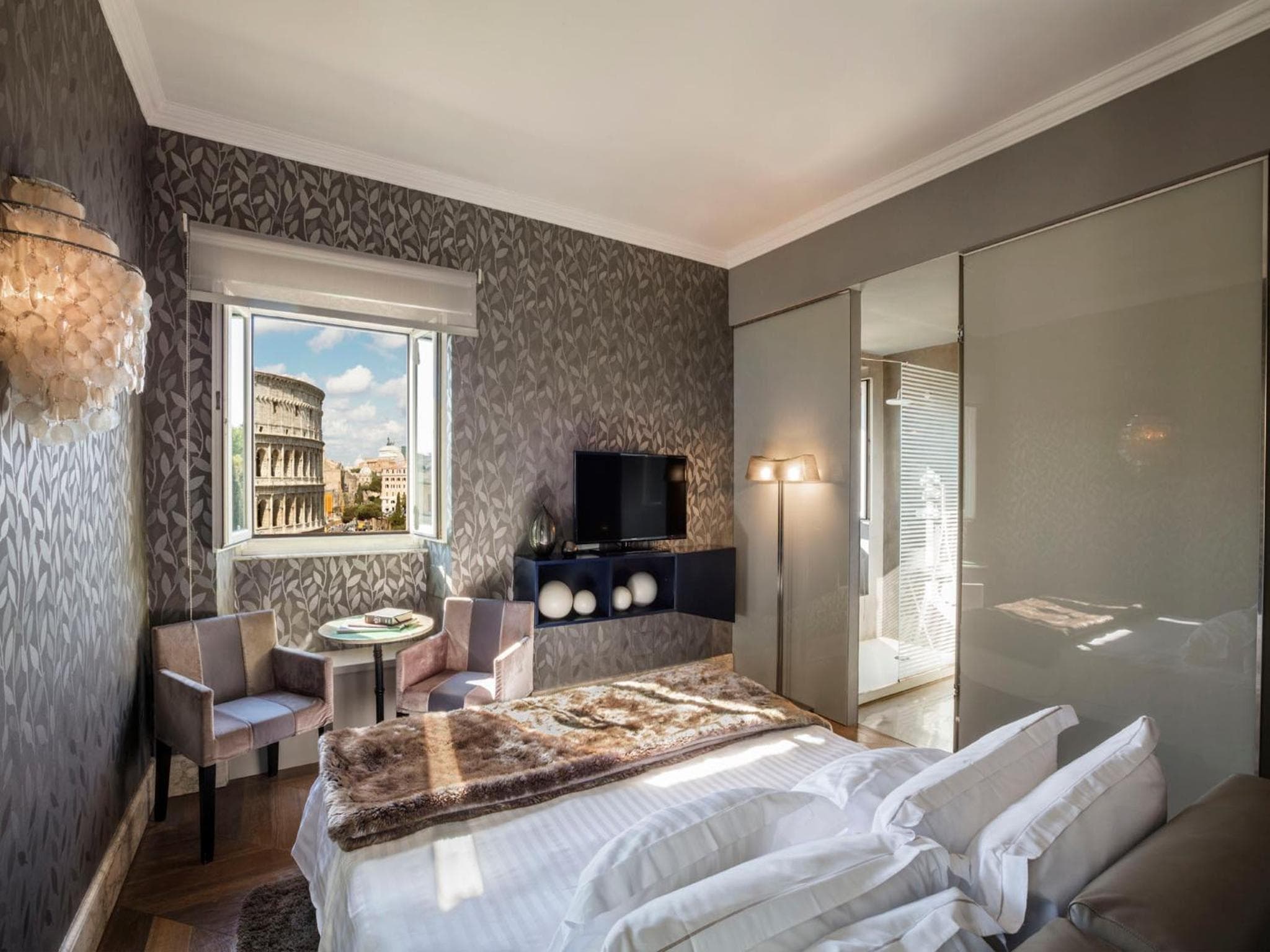 Hotel Palazzo Manfredi – Small Luxury Hotels of the World