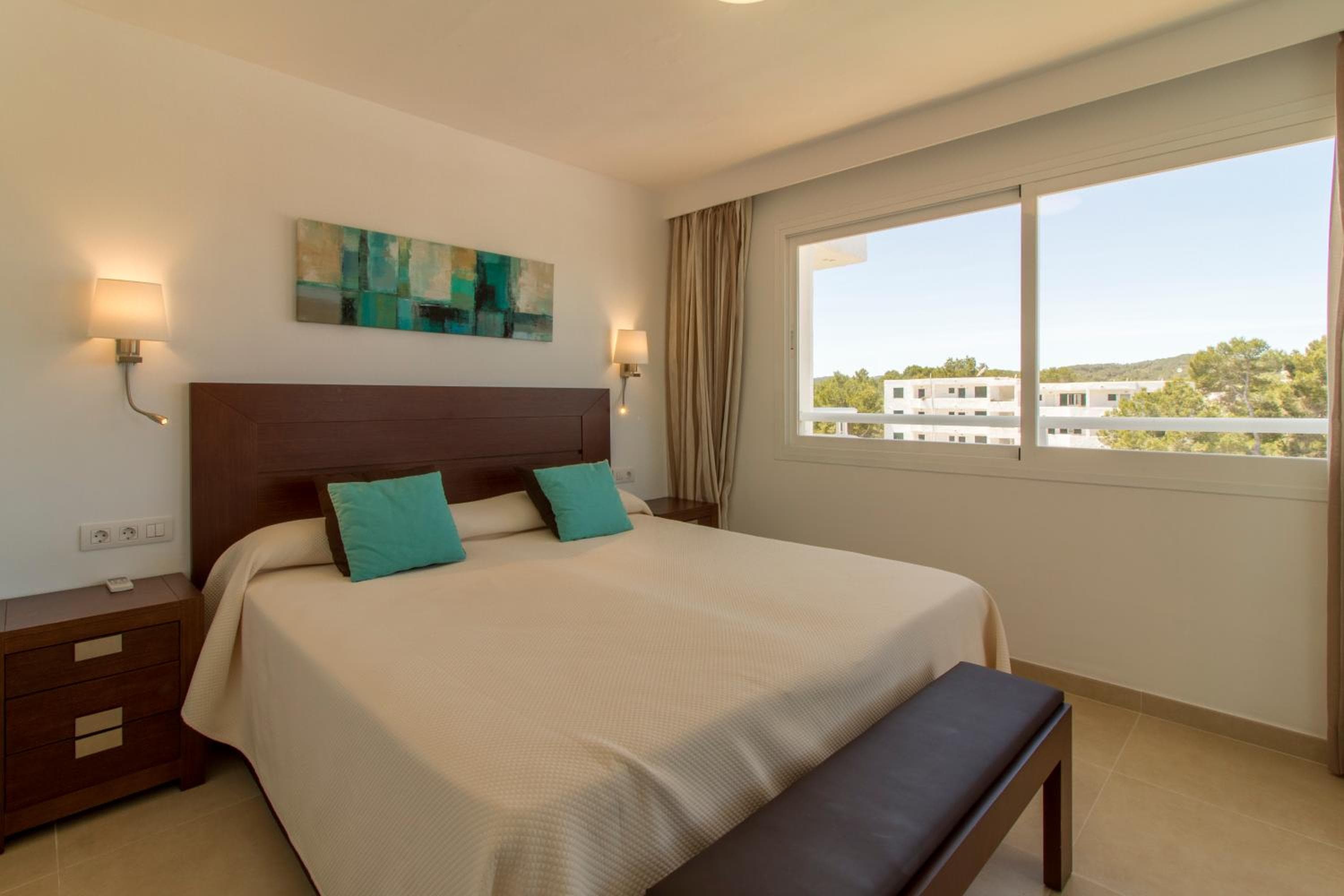 Camelina Suites