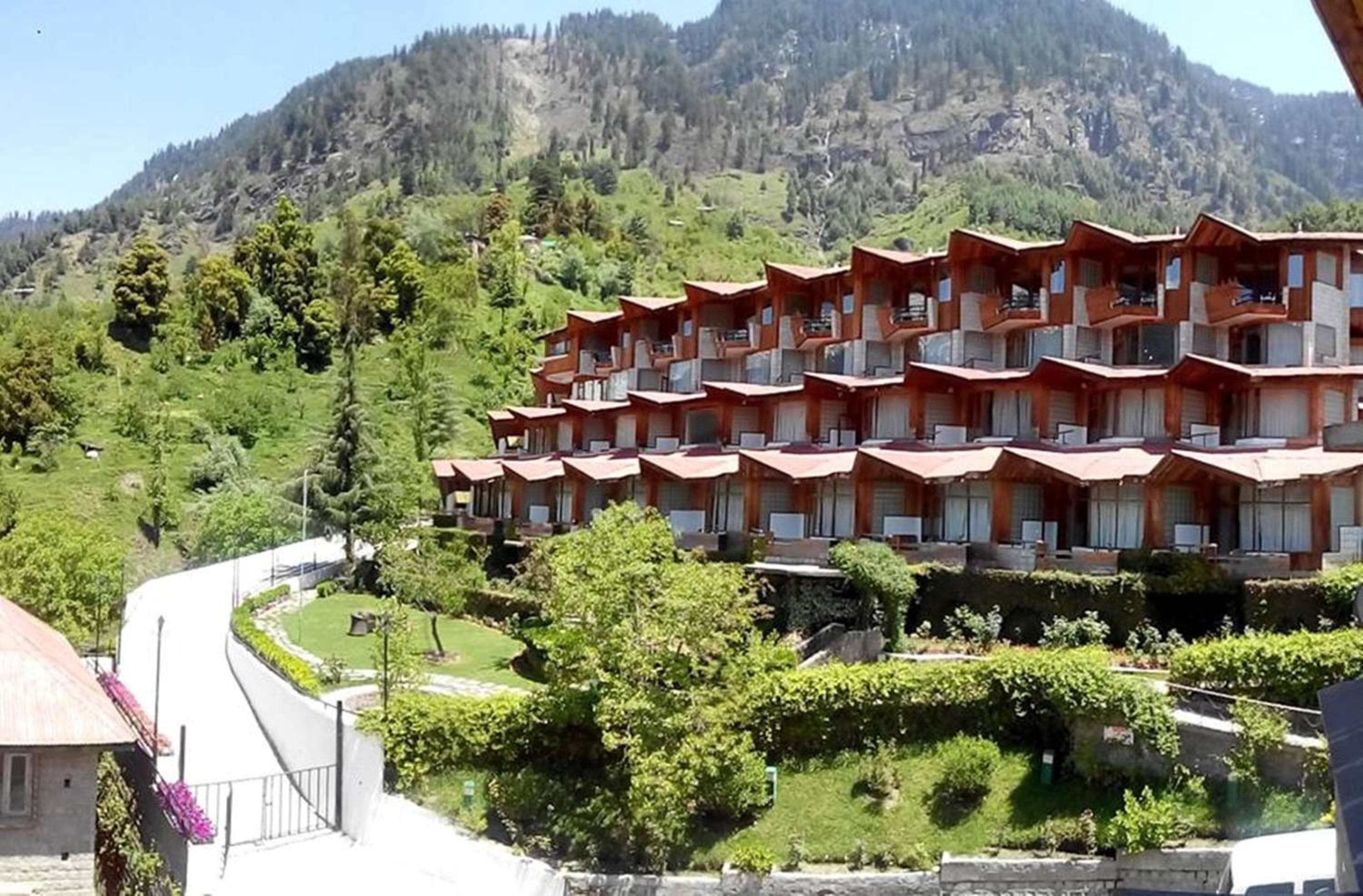 Manuallaya The Resort & Spa