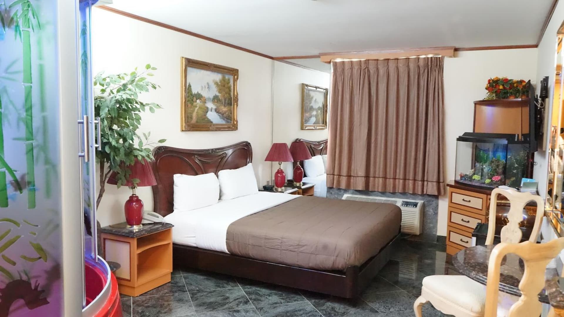 Paris Suites Hotel
