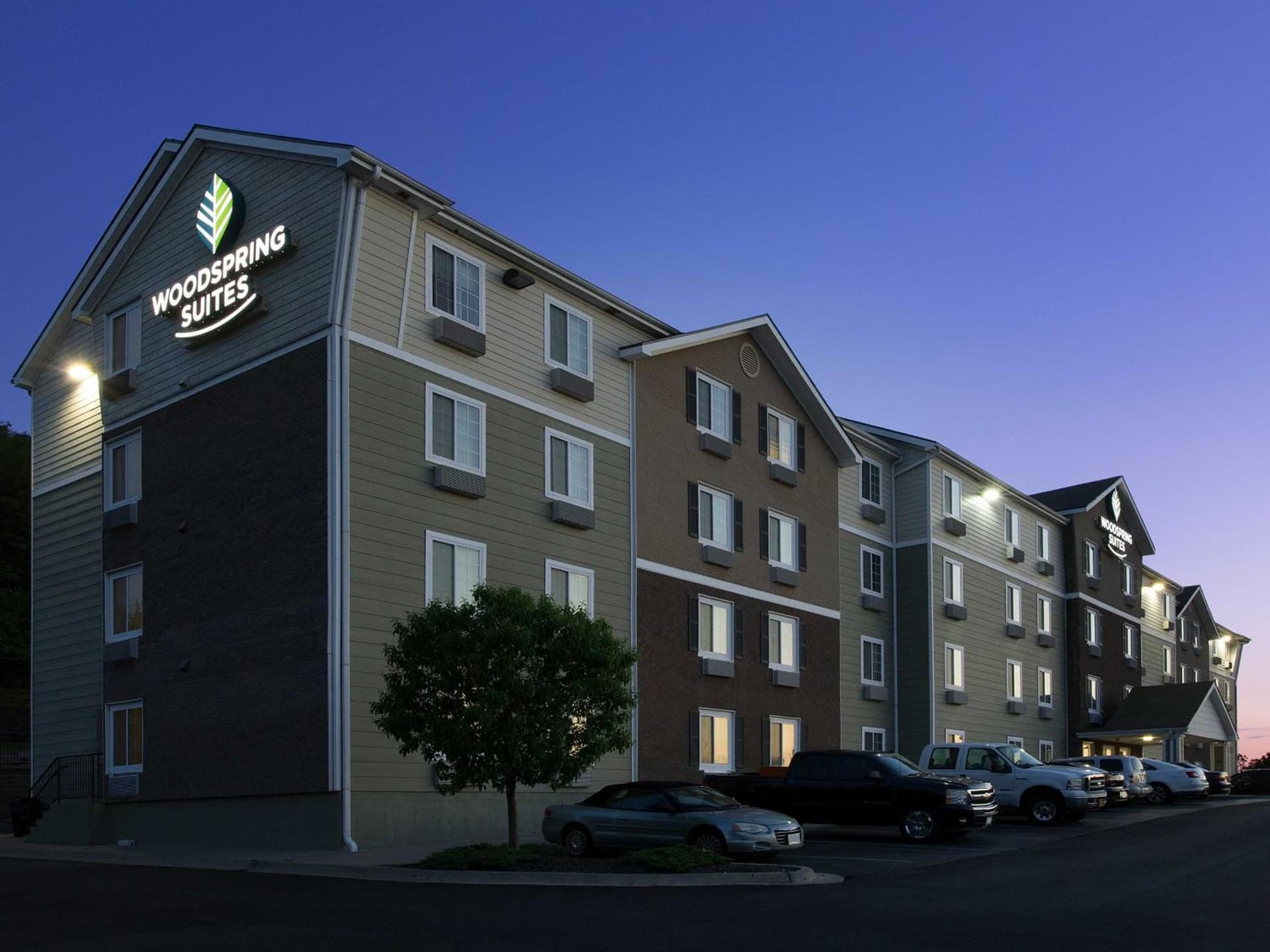 WoodSpring Suites Kansas City Mission