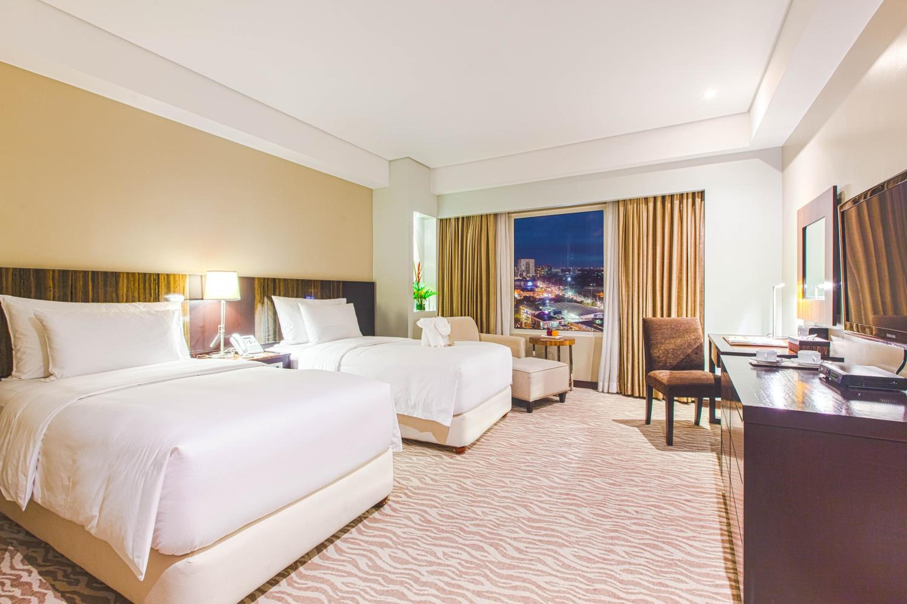 Acacia Hotel Manila
