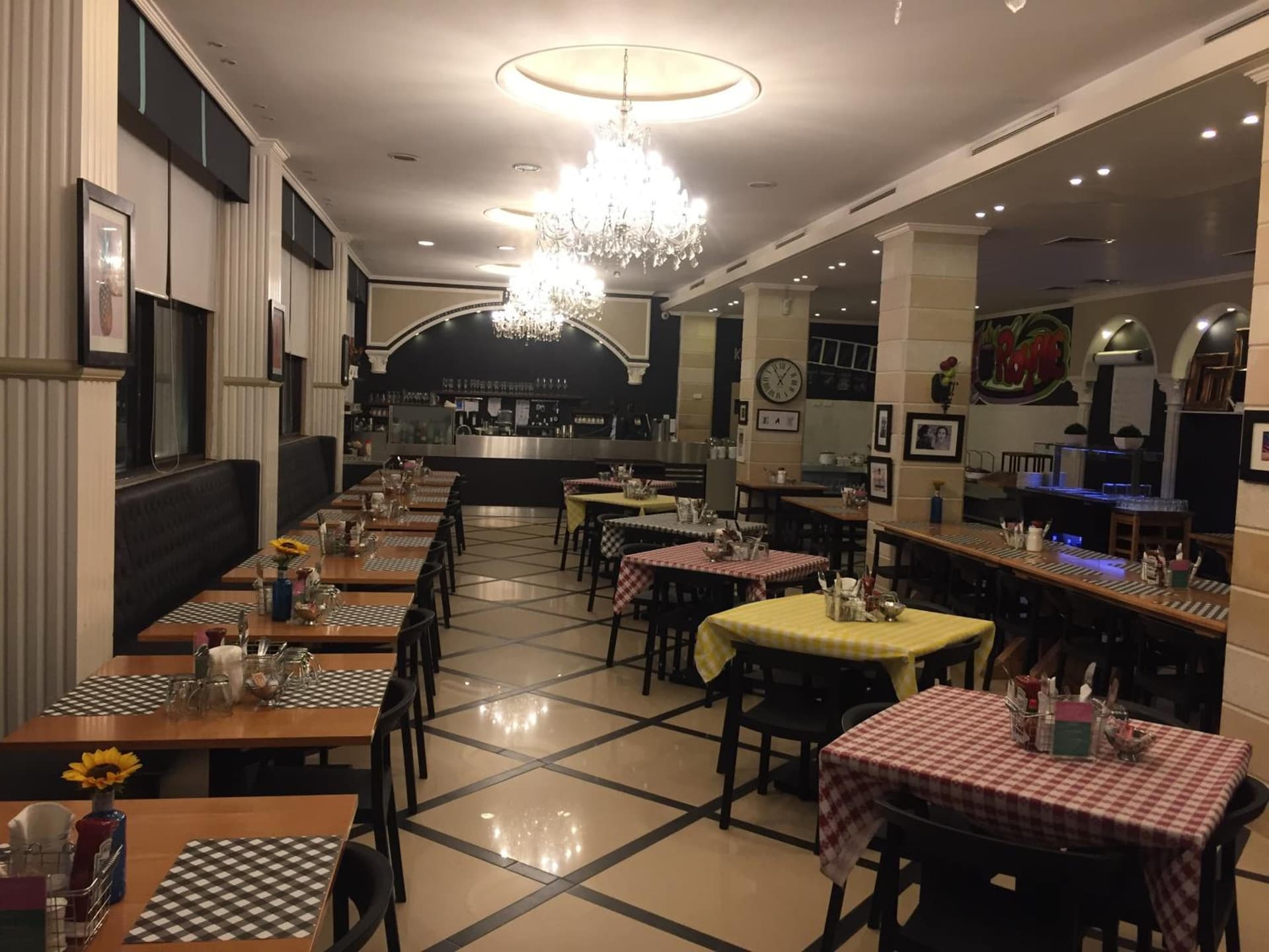 Royal Grand Hotel