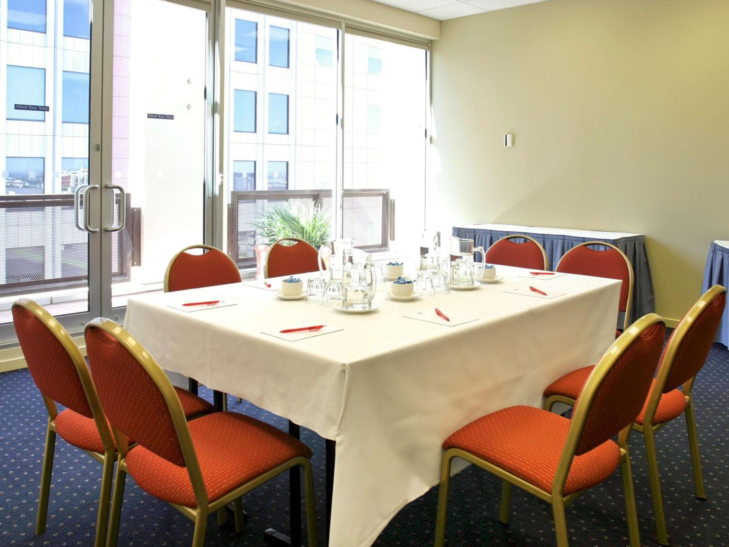 YEHS Hotel Melbourne CBD