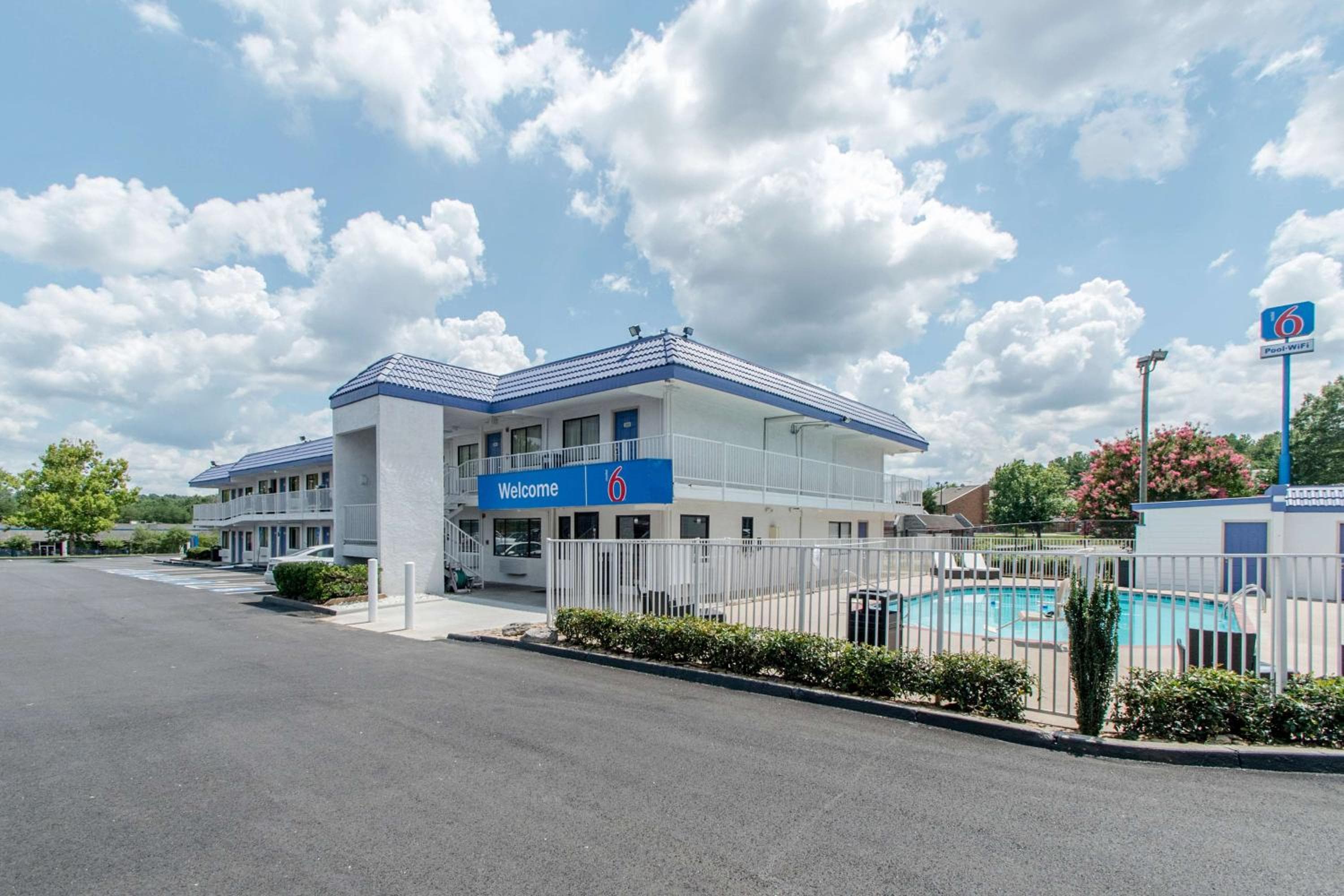 Motel 6-Norcross, GA - Atlanta Northeast