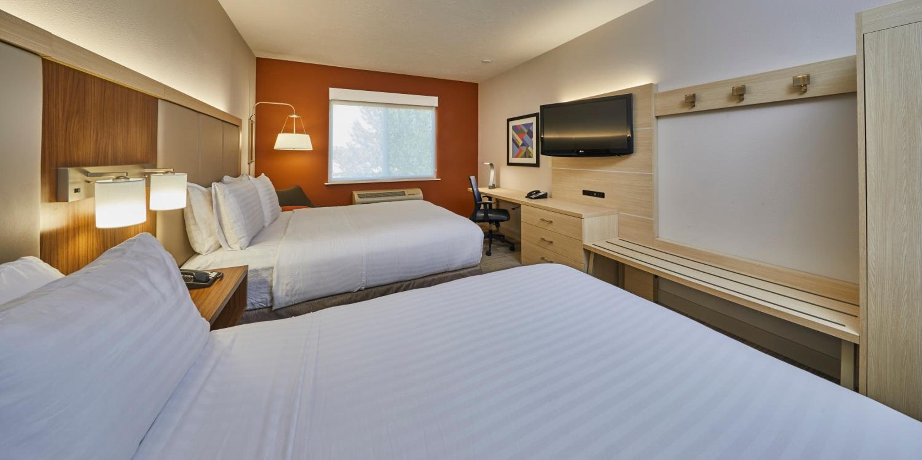 Holiday Inn Express Hotel & Suites Medford-Central Point by IHG