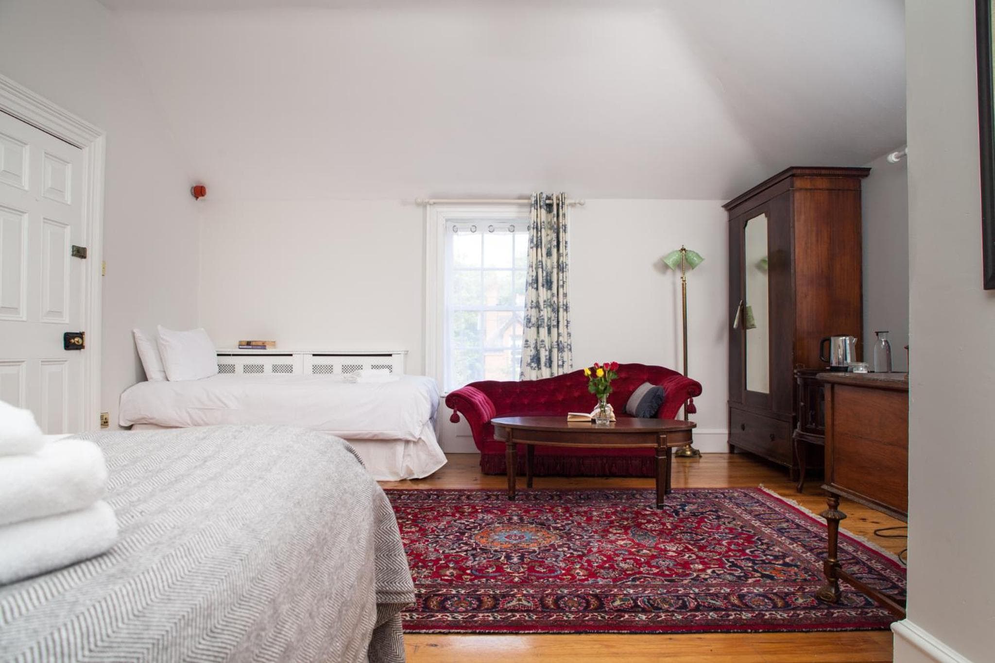 The Historical Harcourt Suites