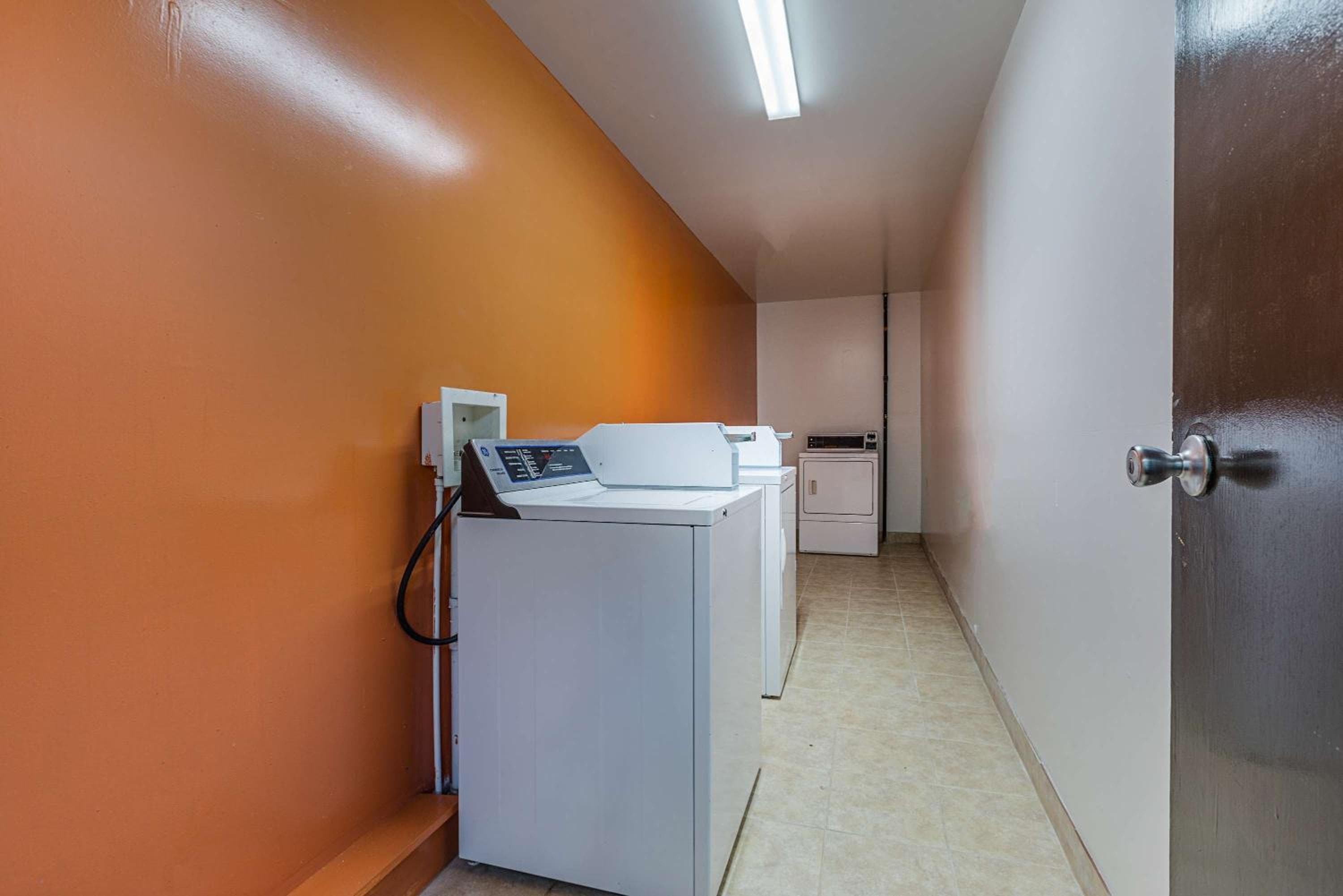 Motel 6-Simpsonville, SC - Greenville