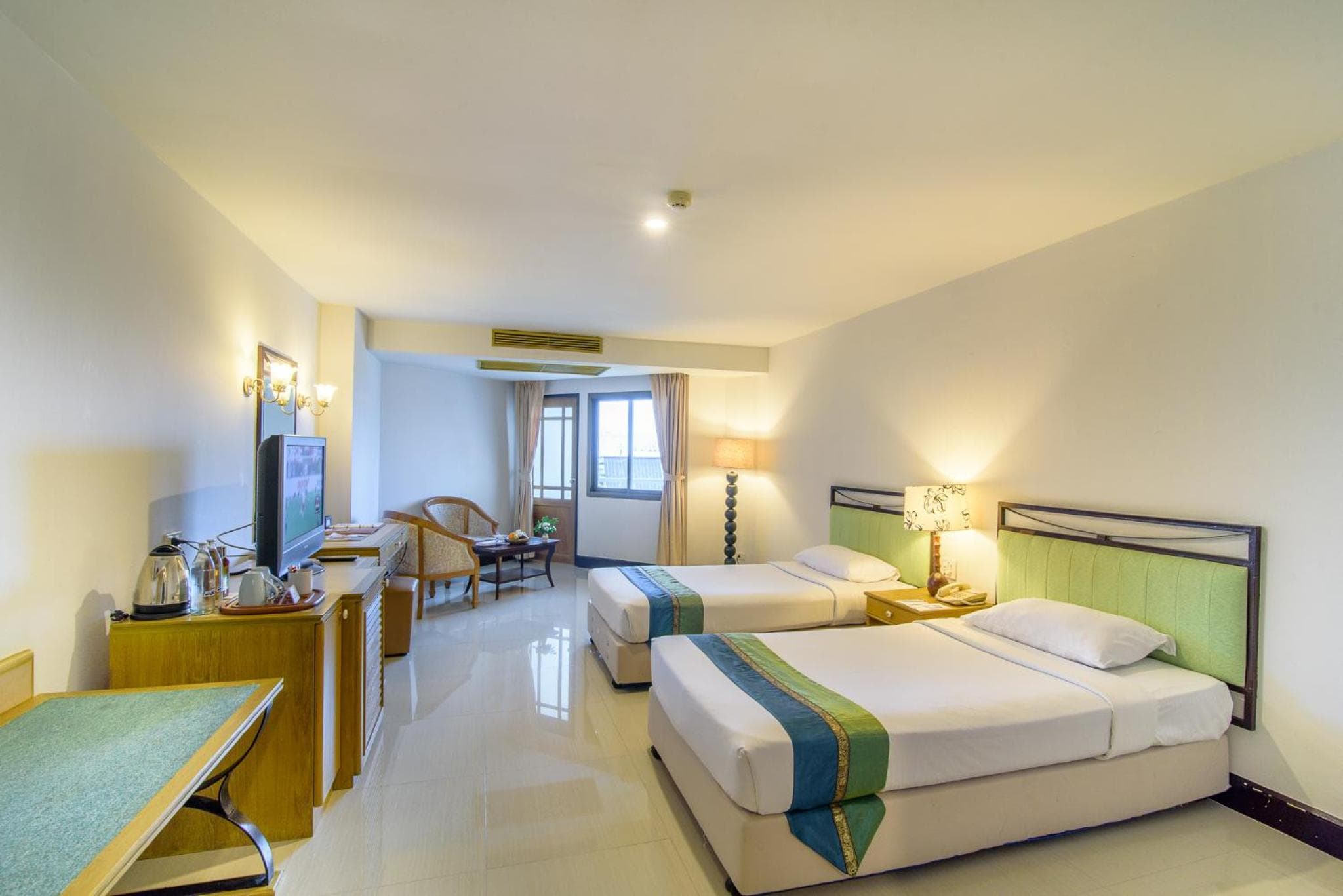 Golden Beach Cha-Am Hotel