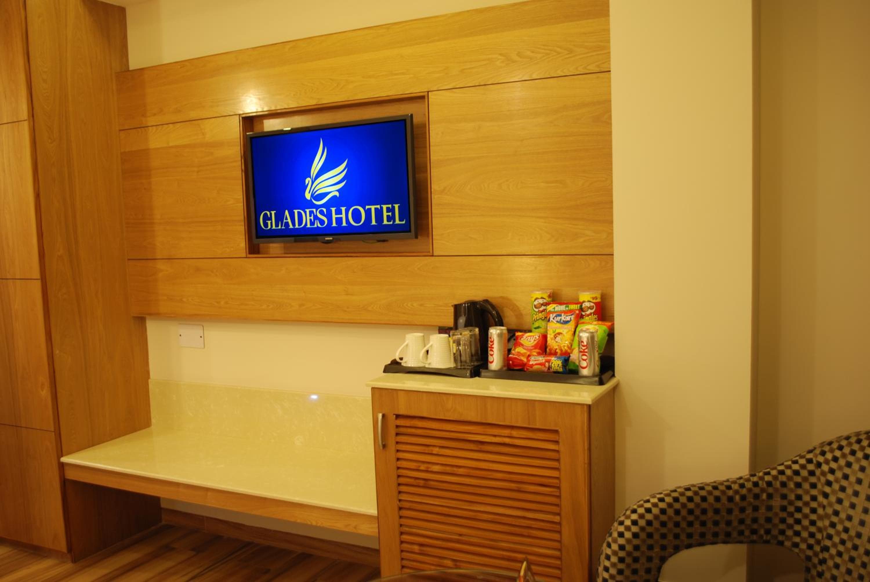 Glades Hotel