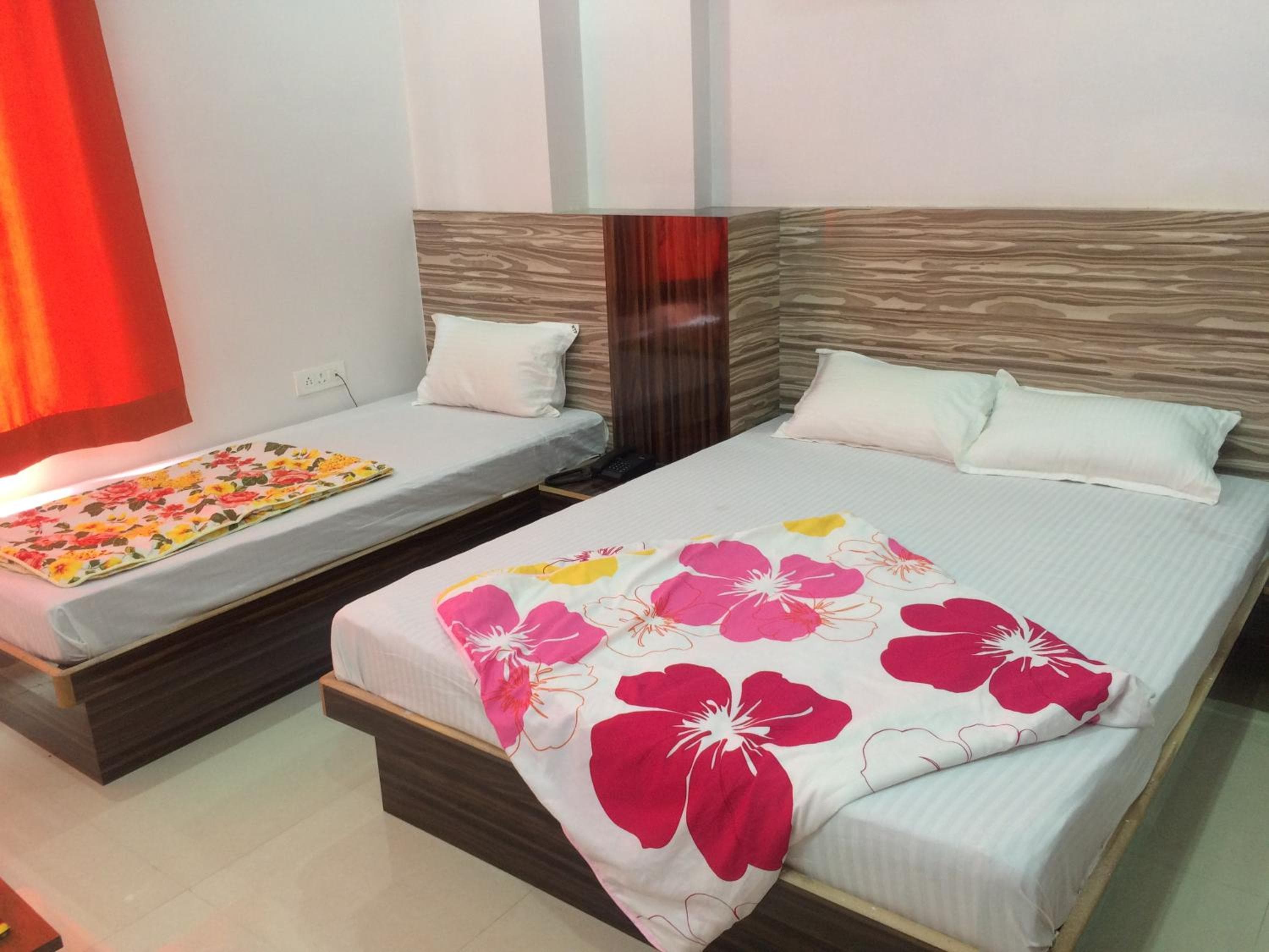 Hotel Thikana Palace