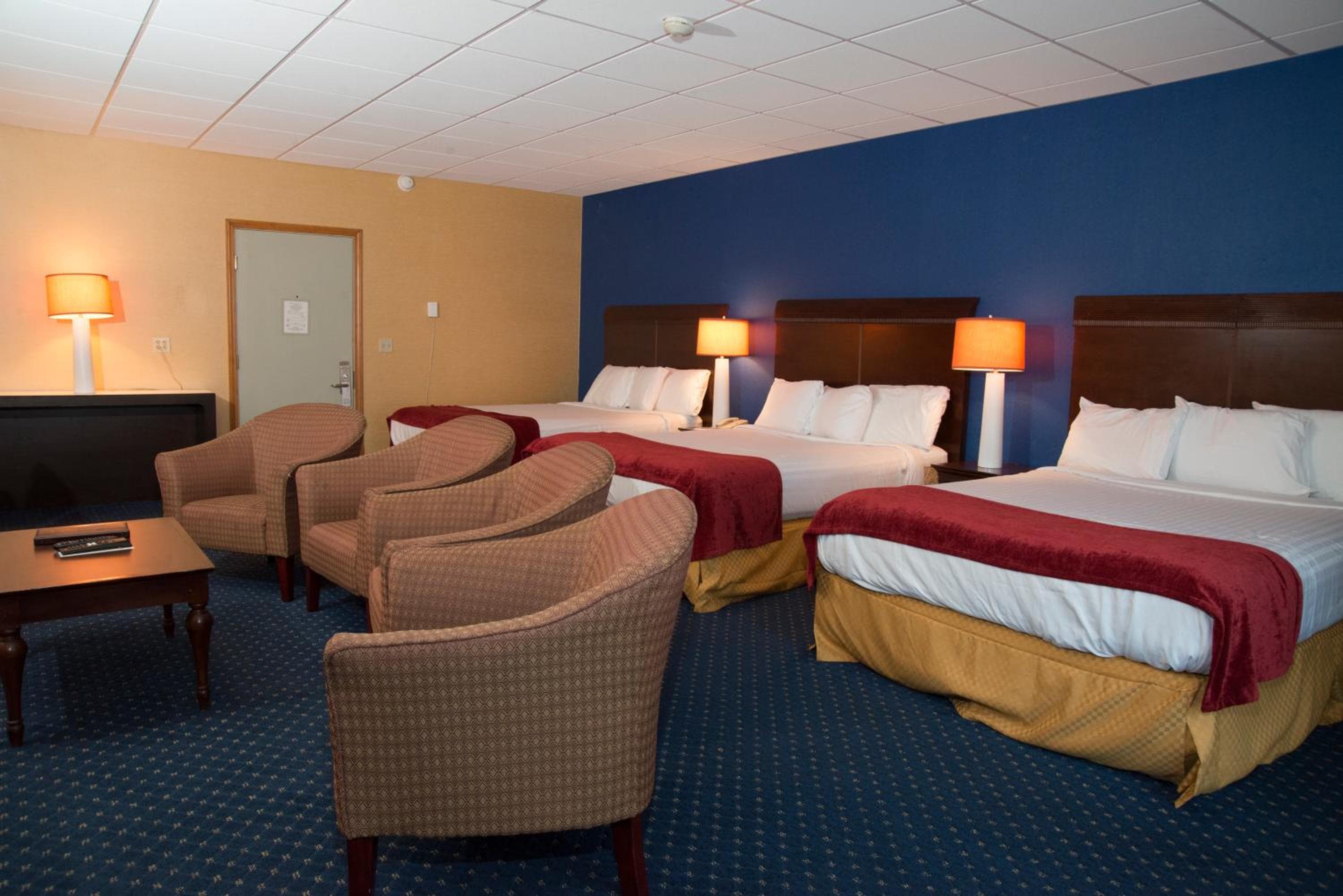 Hampton Falls Inn