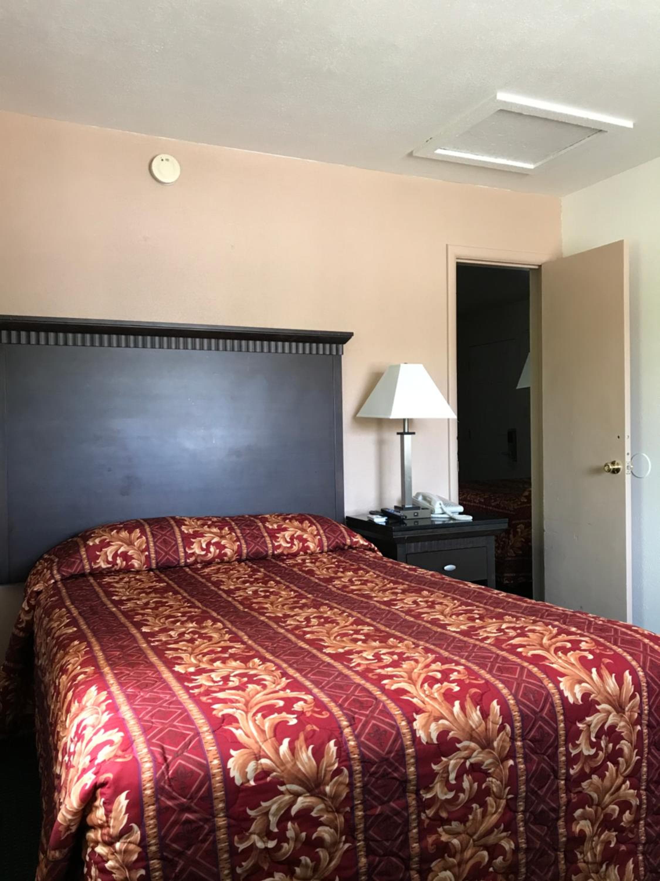 Townhouse Motel