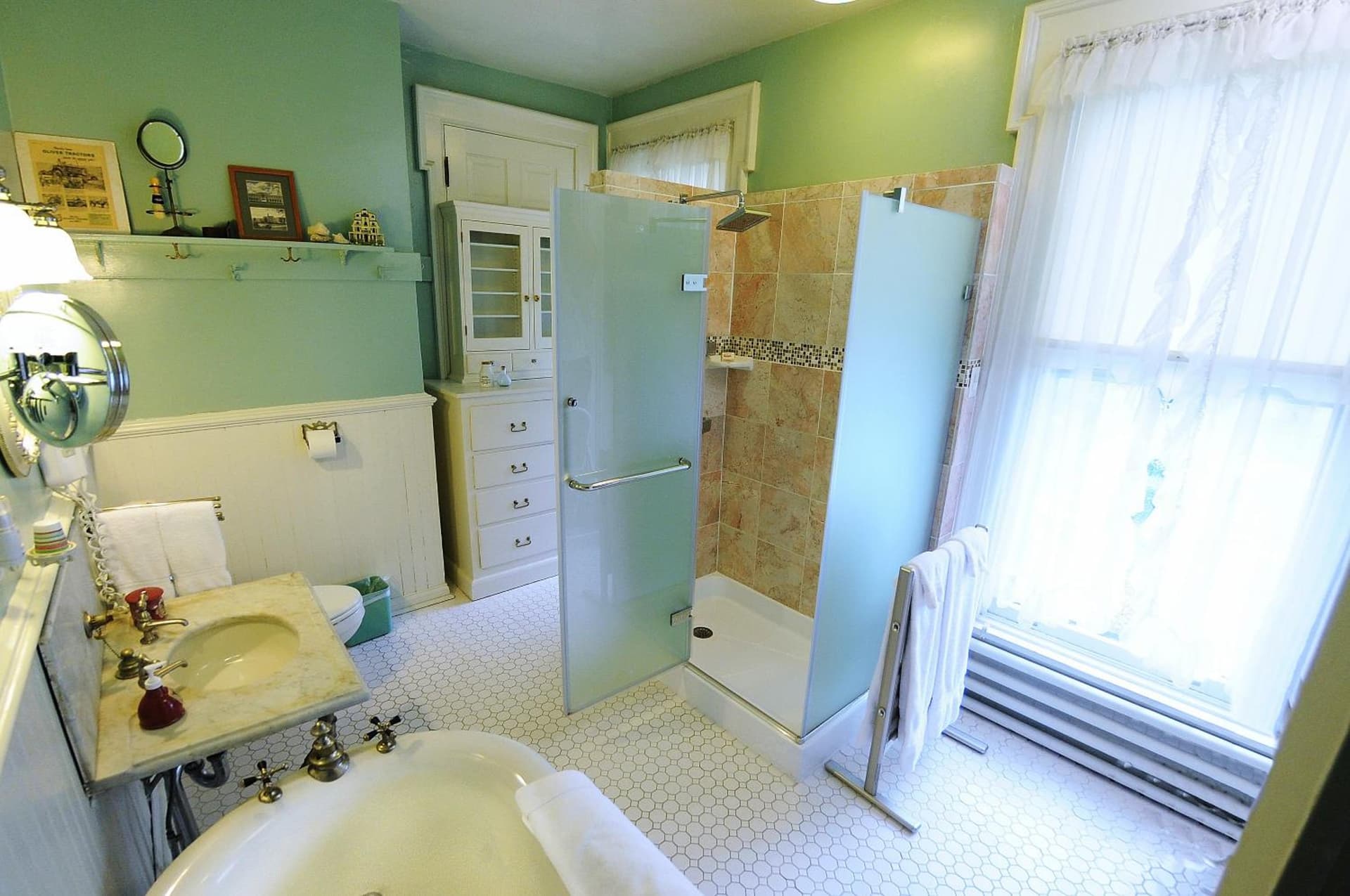 The Oliver Inn