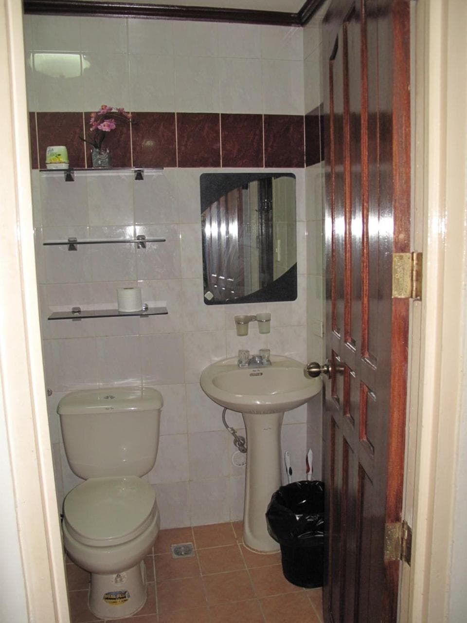 Makati Suites at Travelers Inn