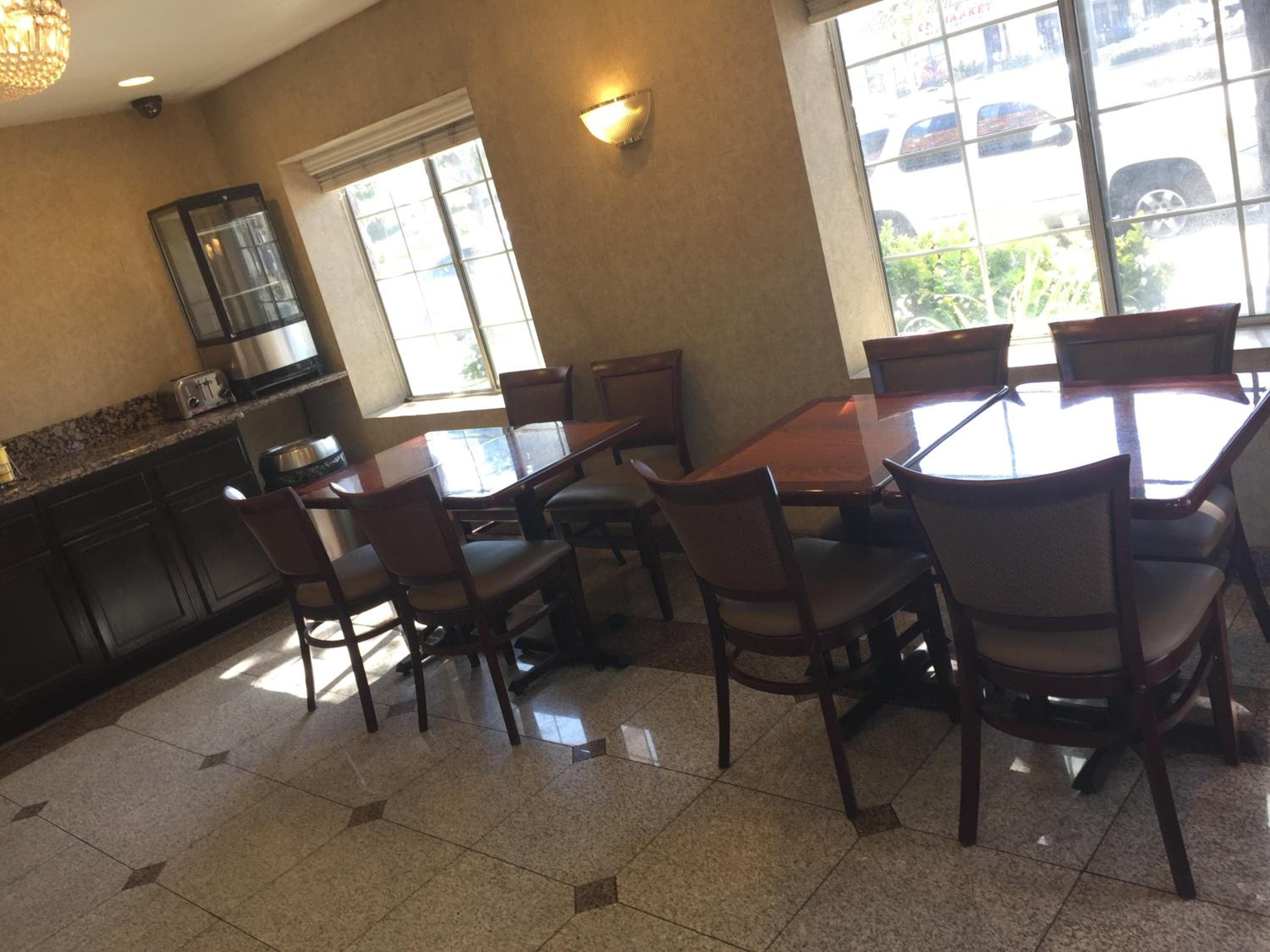 Days Inn by Wyndham Los Angeles LAX South Bay Beach City LA