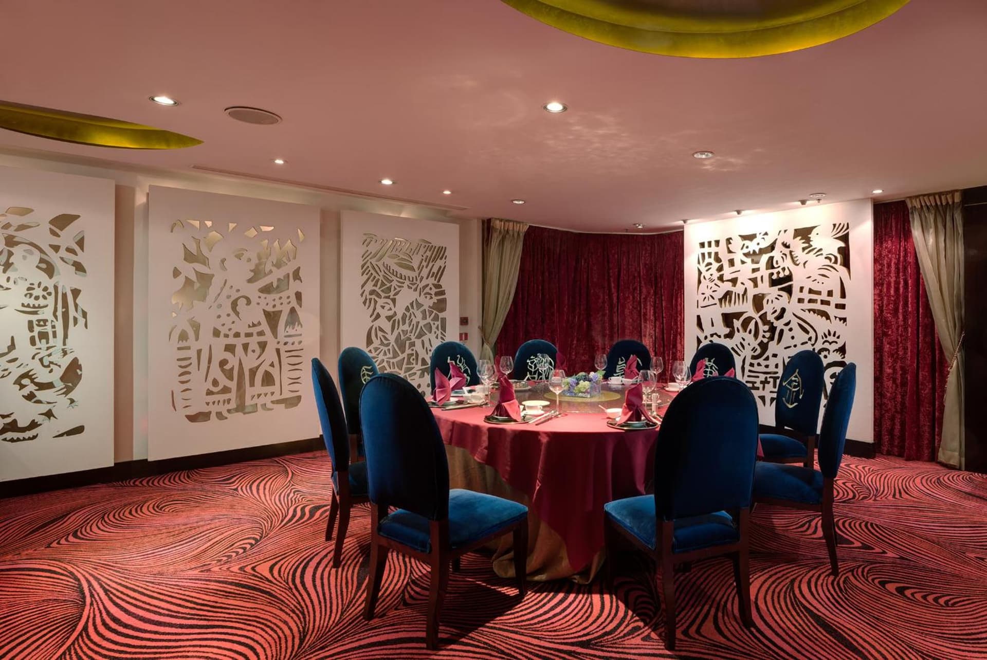 Regal Airport Hotel