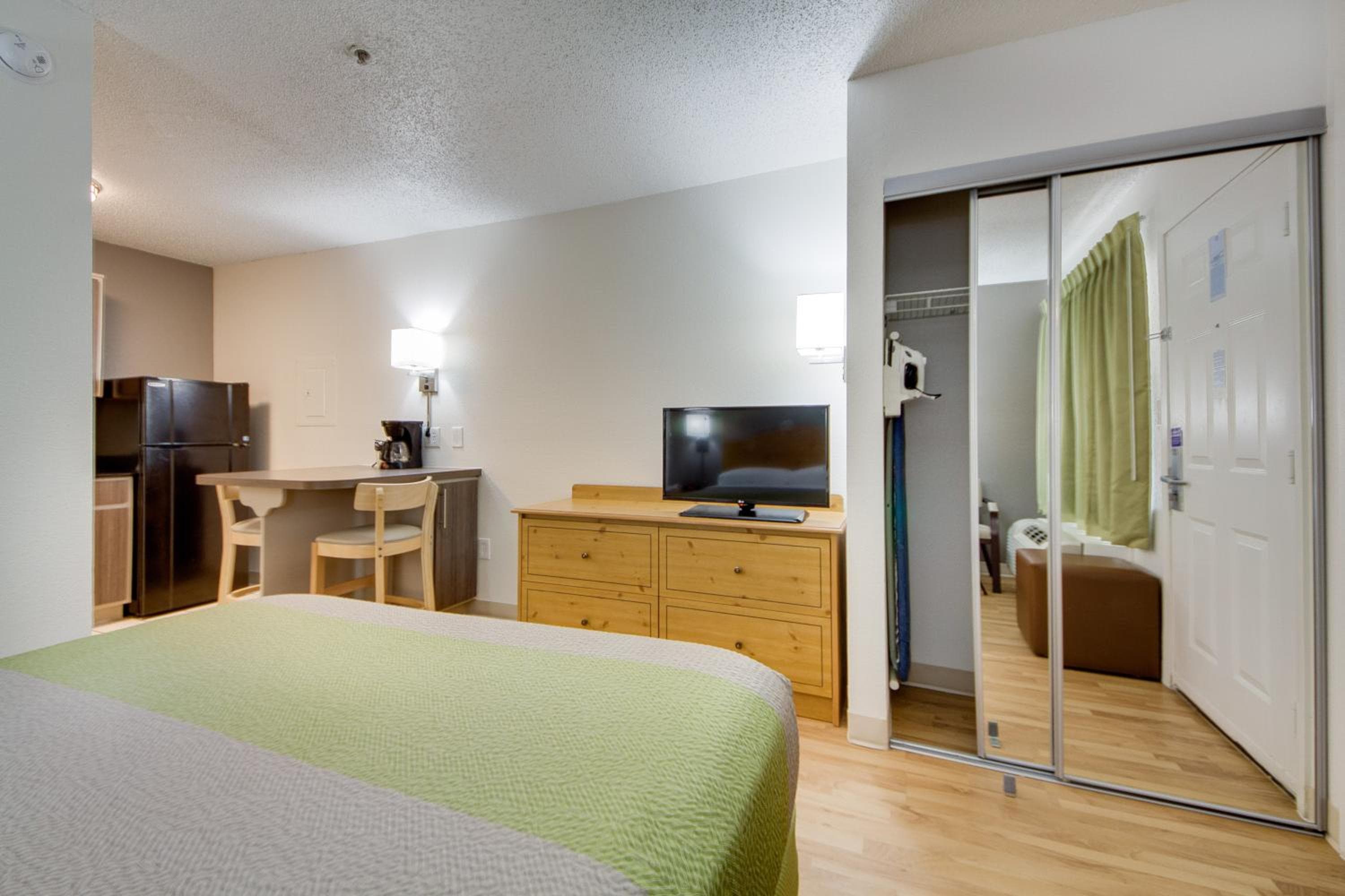 Studio 6-North Richland Hills, TX - Fort Worth