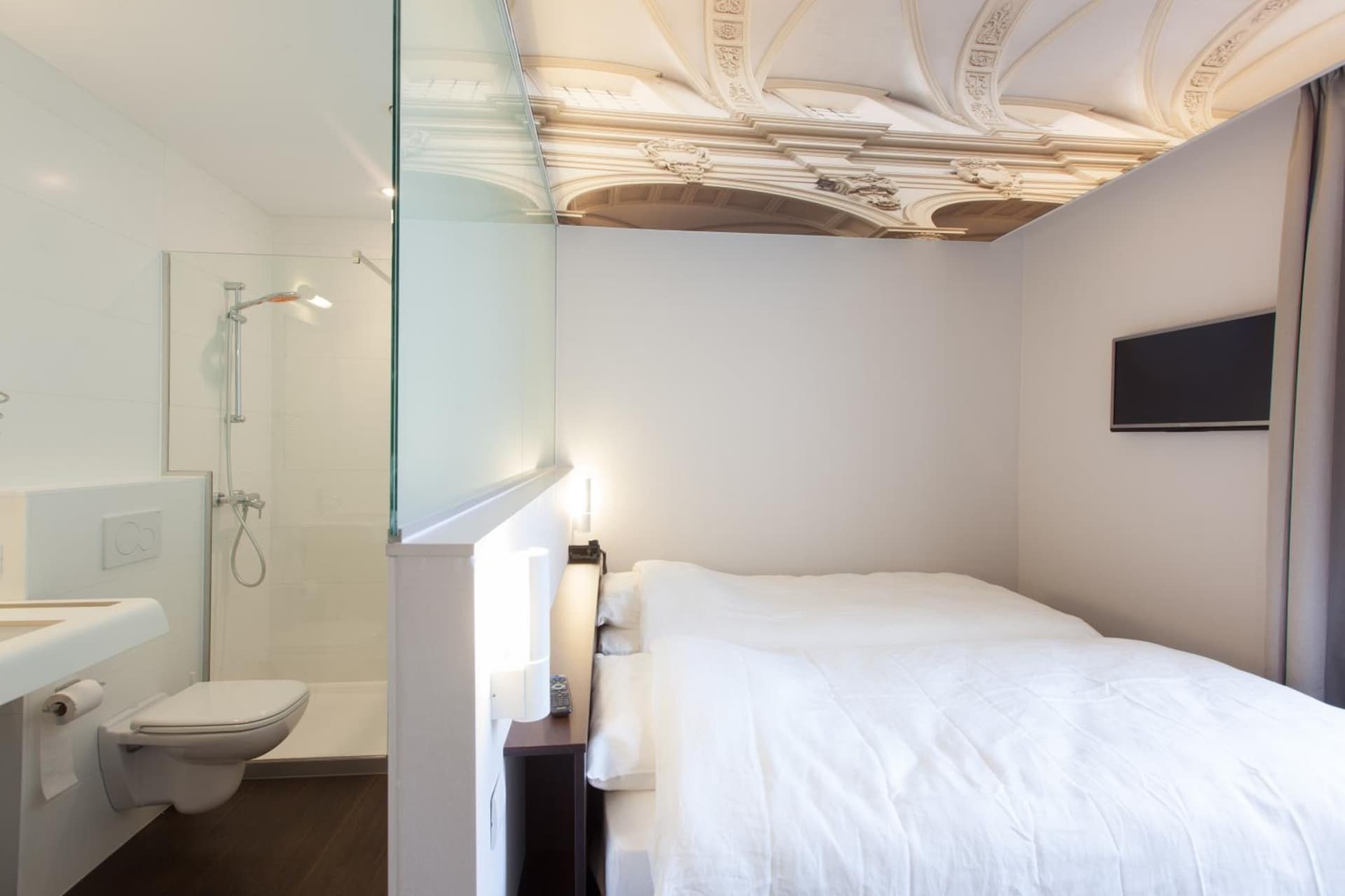 ROMY BRUGES Historic Centre