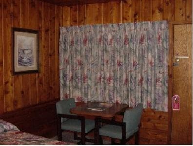 Shasta Dam Motel