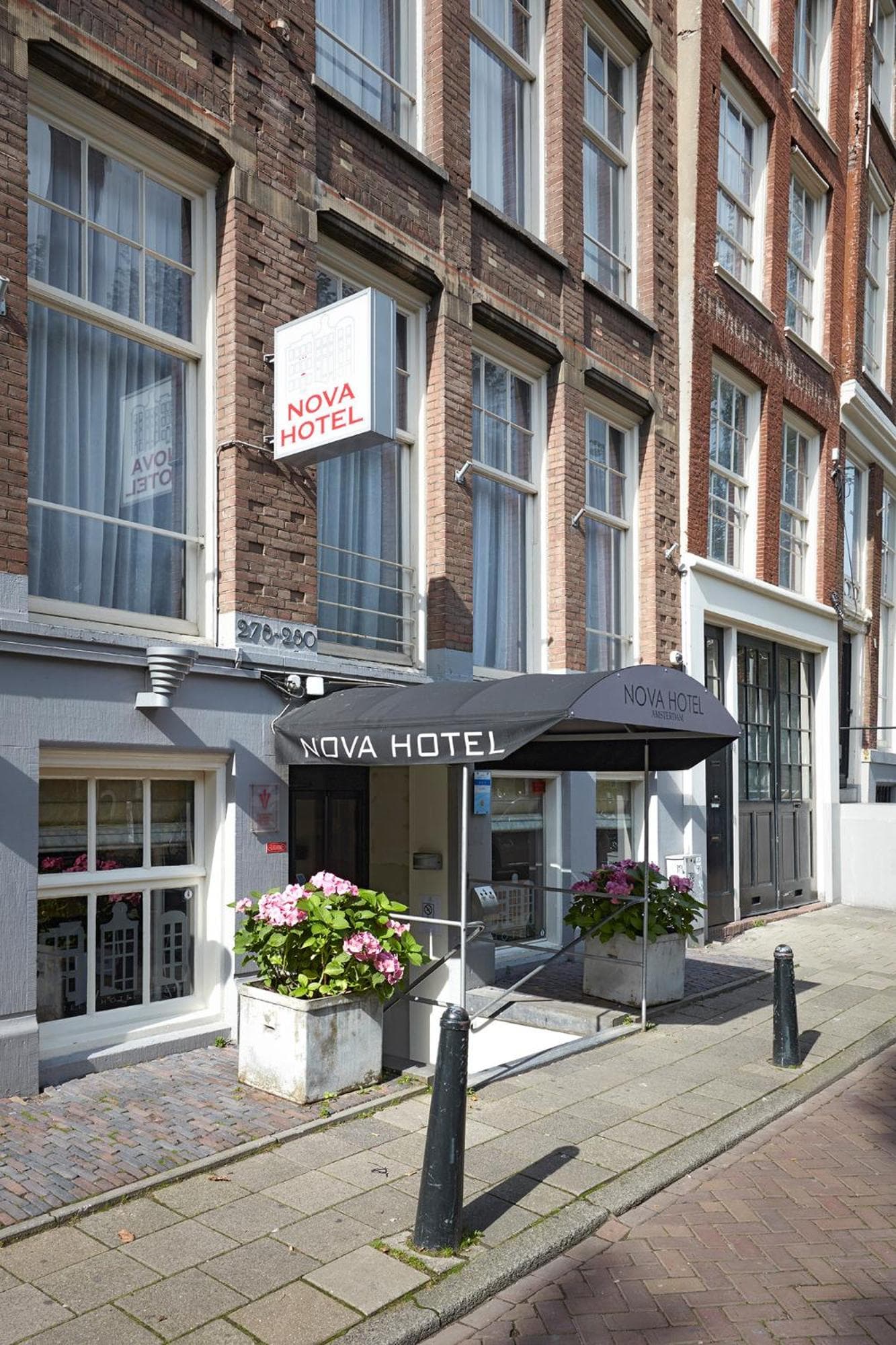 Nova Hotel