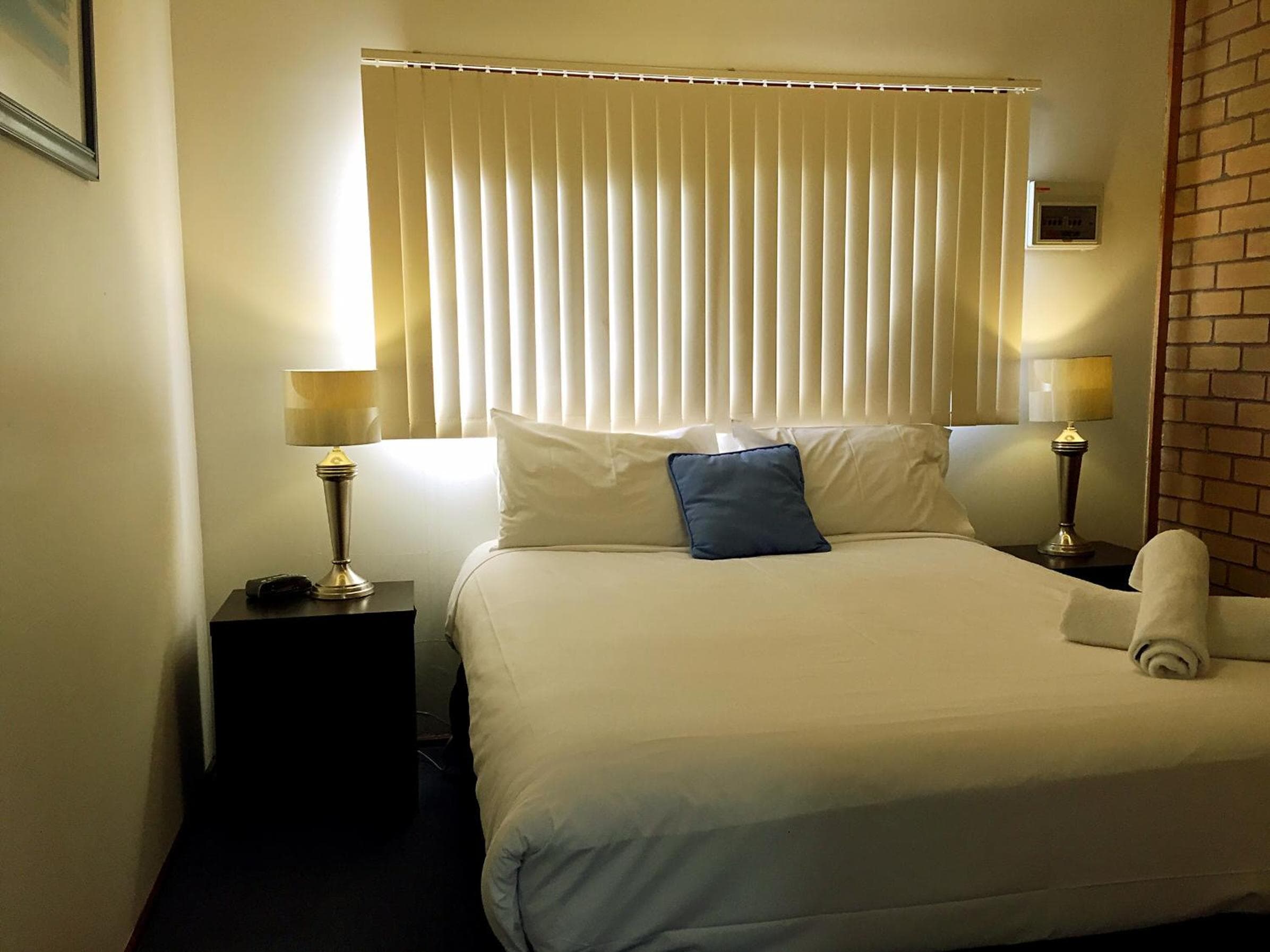 Admiral Motor Inn