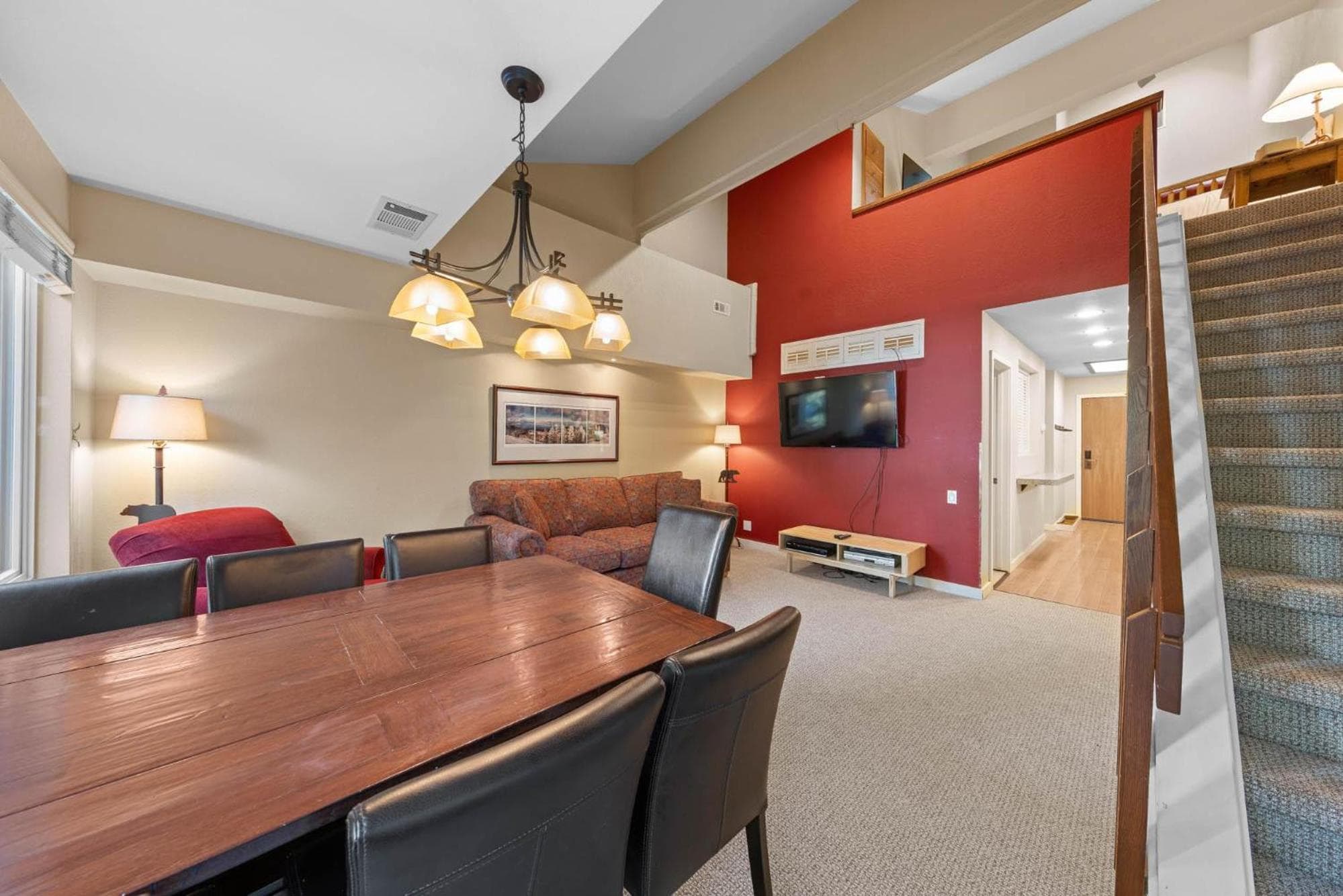 Palisades Tahoe Lodge Rentals Premium Studio Loft #313