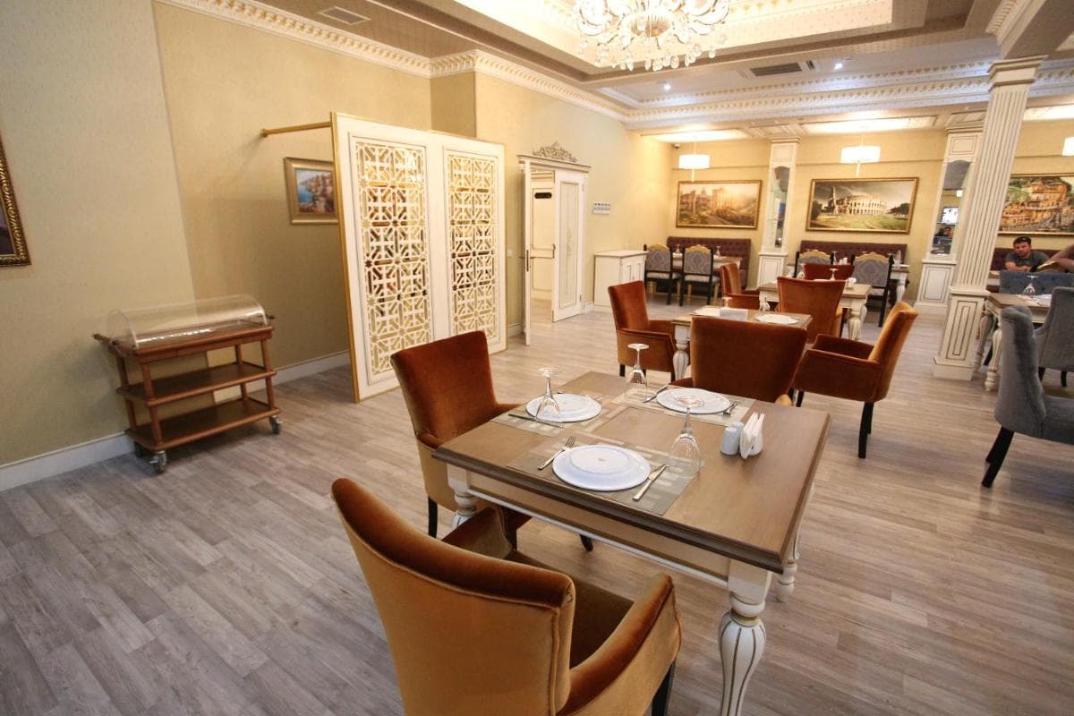 restaurant