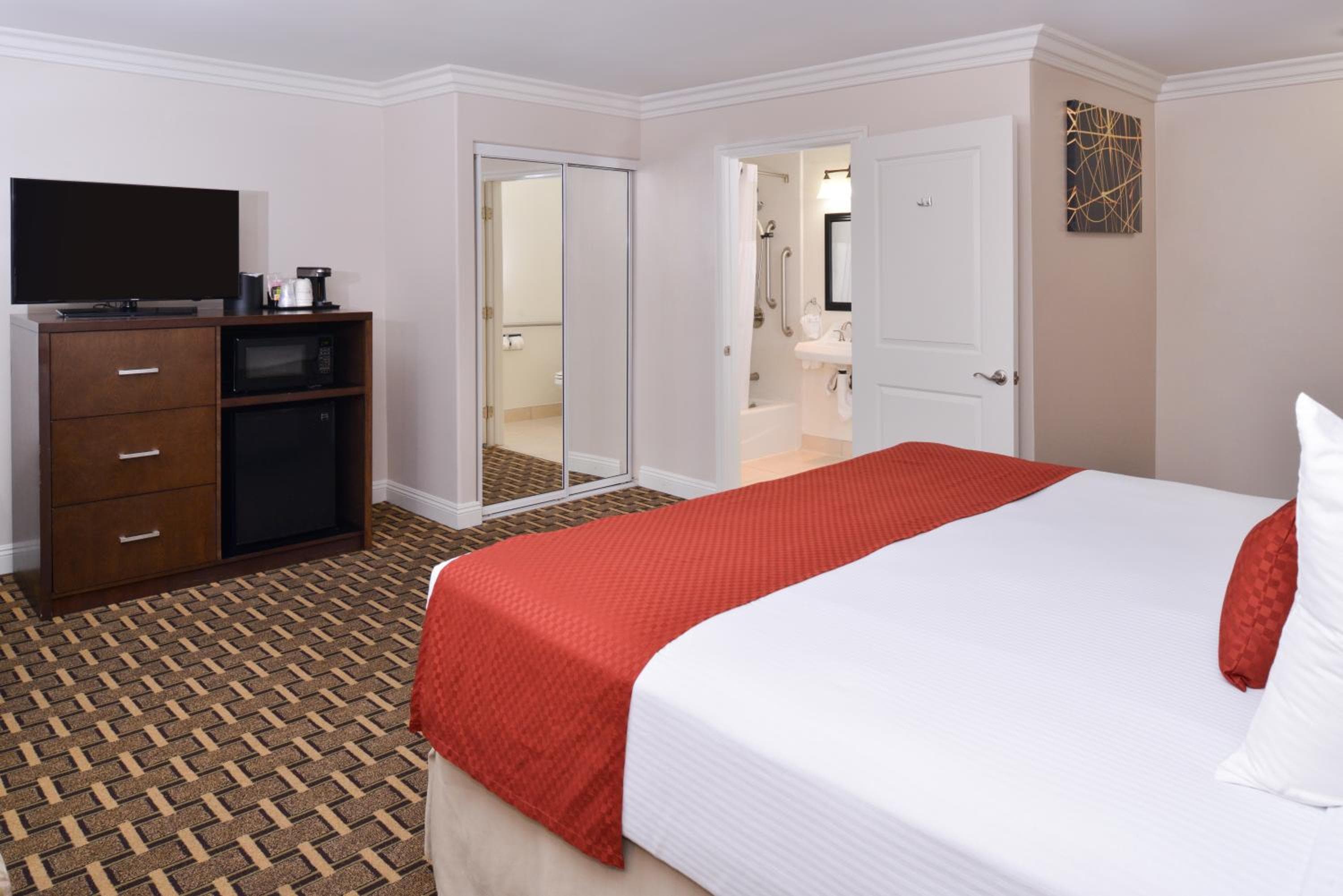 Best Western Plus LA Mid-Town Hotel