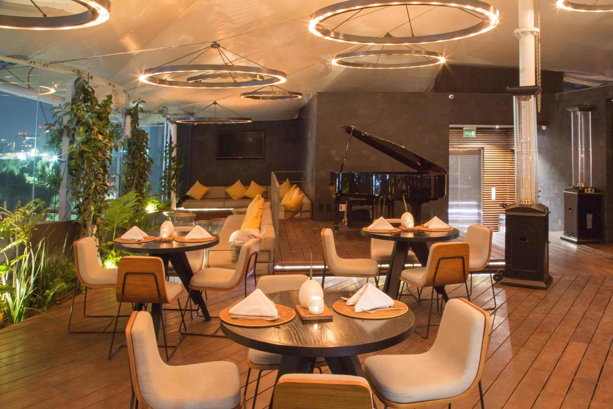 dining