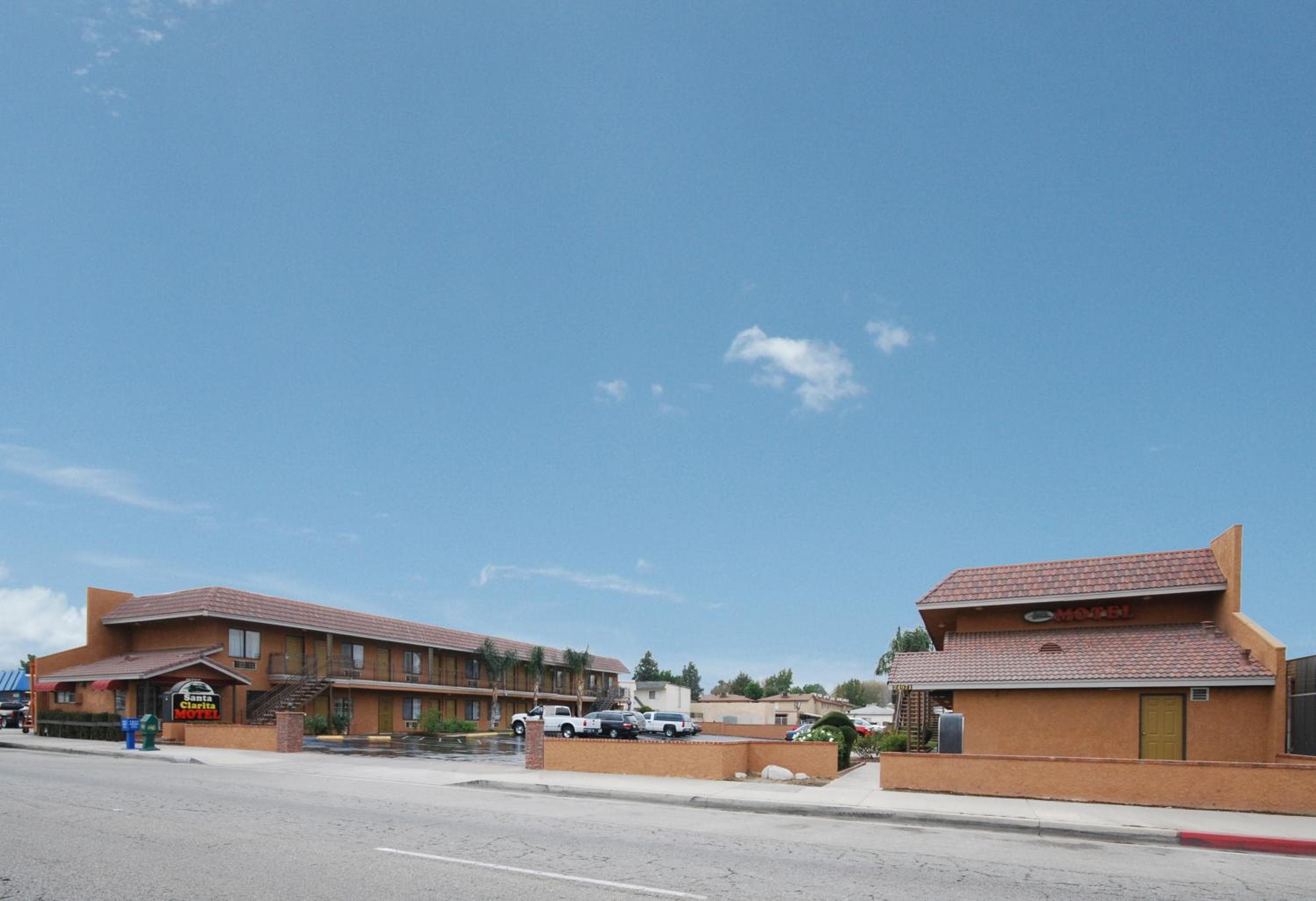 Santa Clarita Motel - Near six Flags Magic Mountain - Valencia