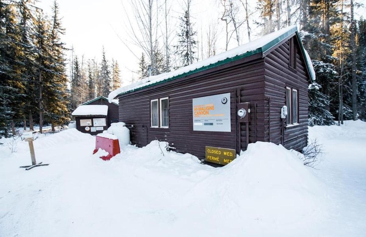 HI Maligne Canyon - Hostel