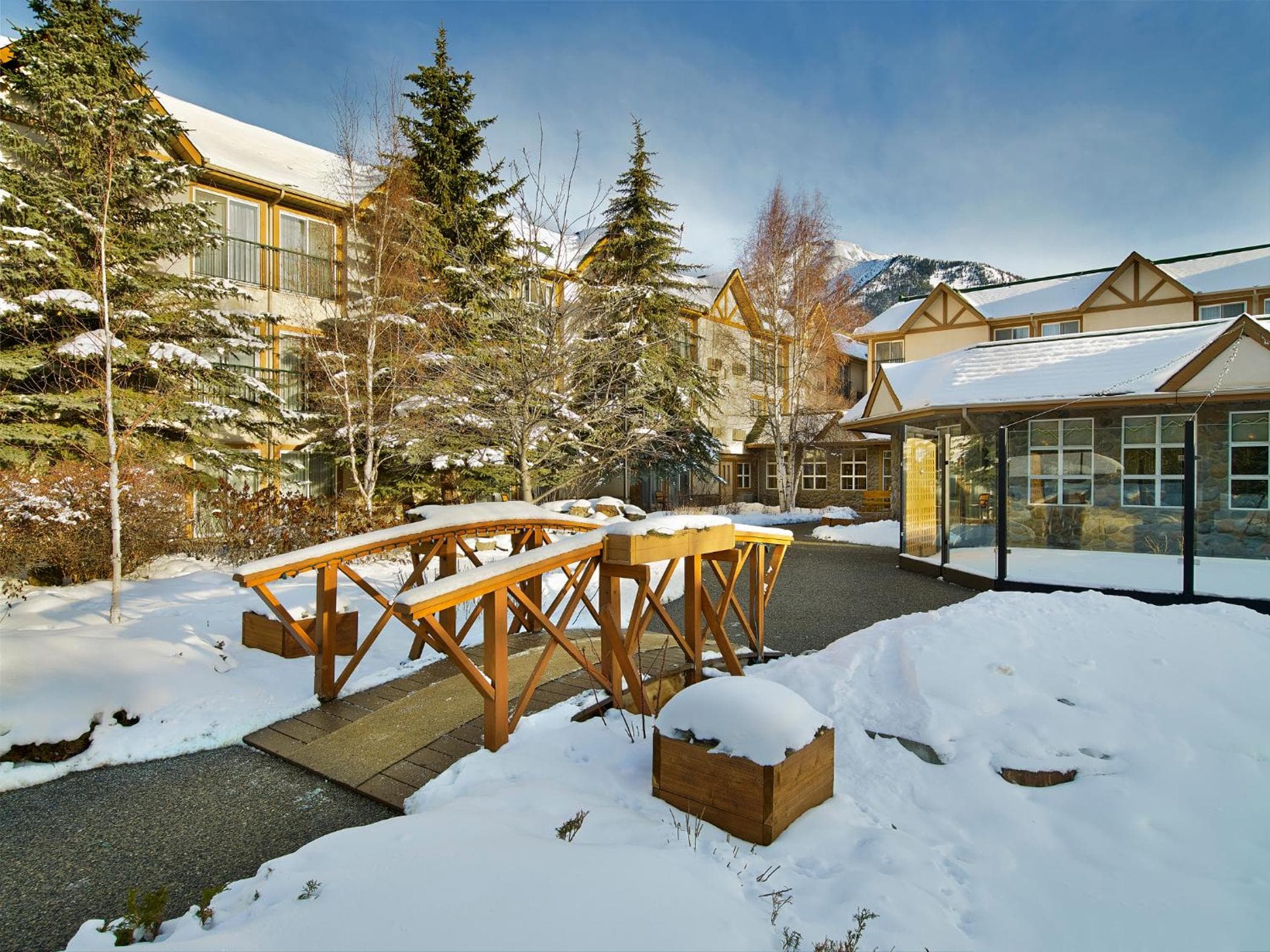 Coast Canmore Hotel & Conference Centre