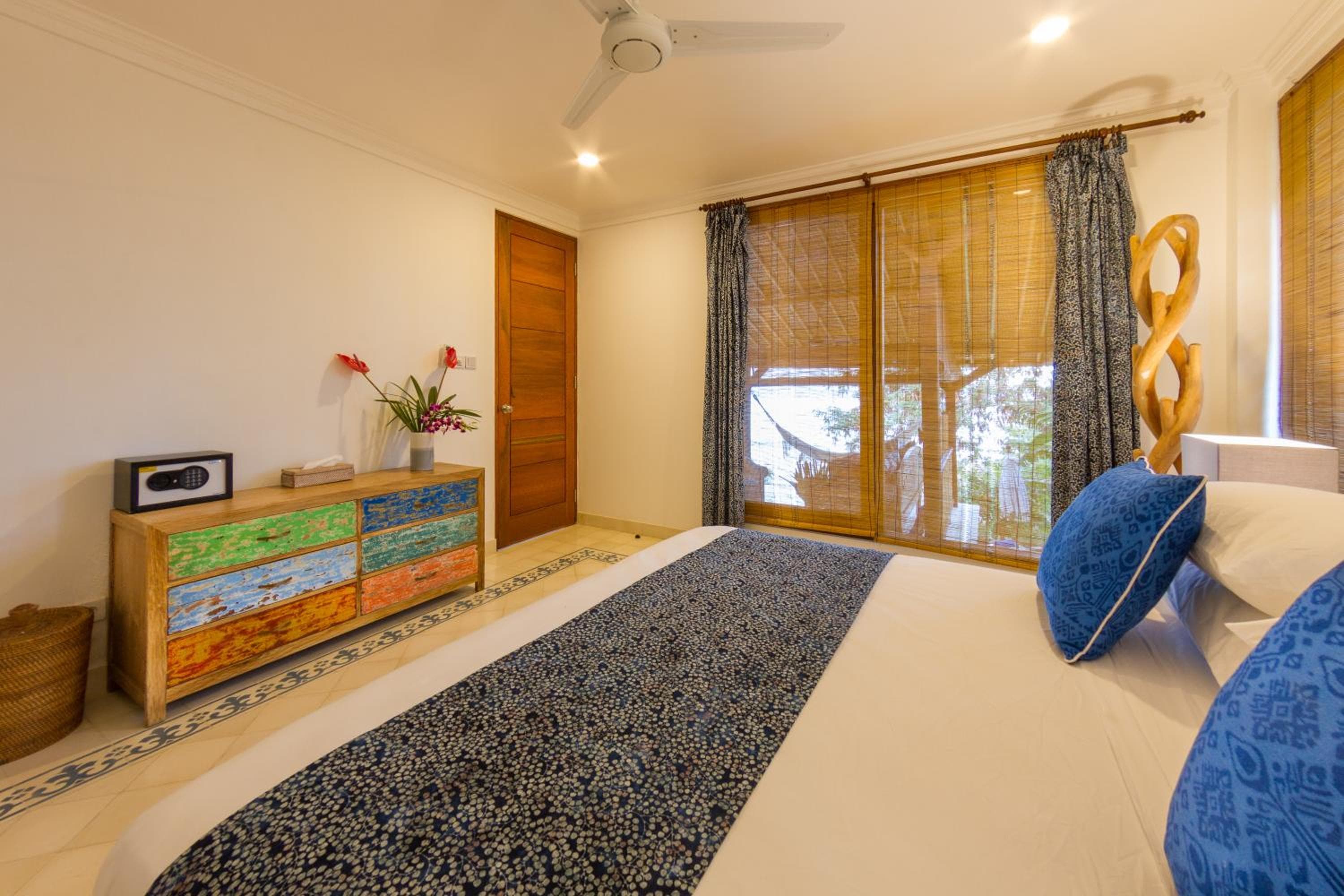 Aquamarine Beach Villas