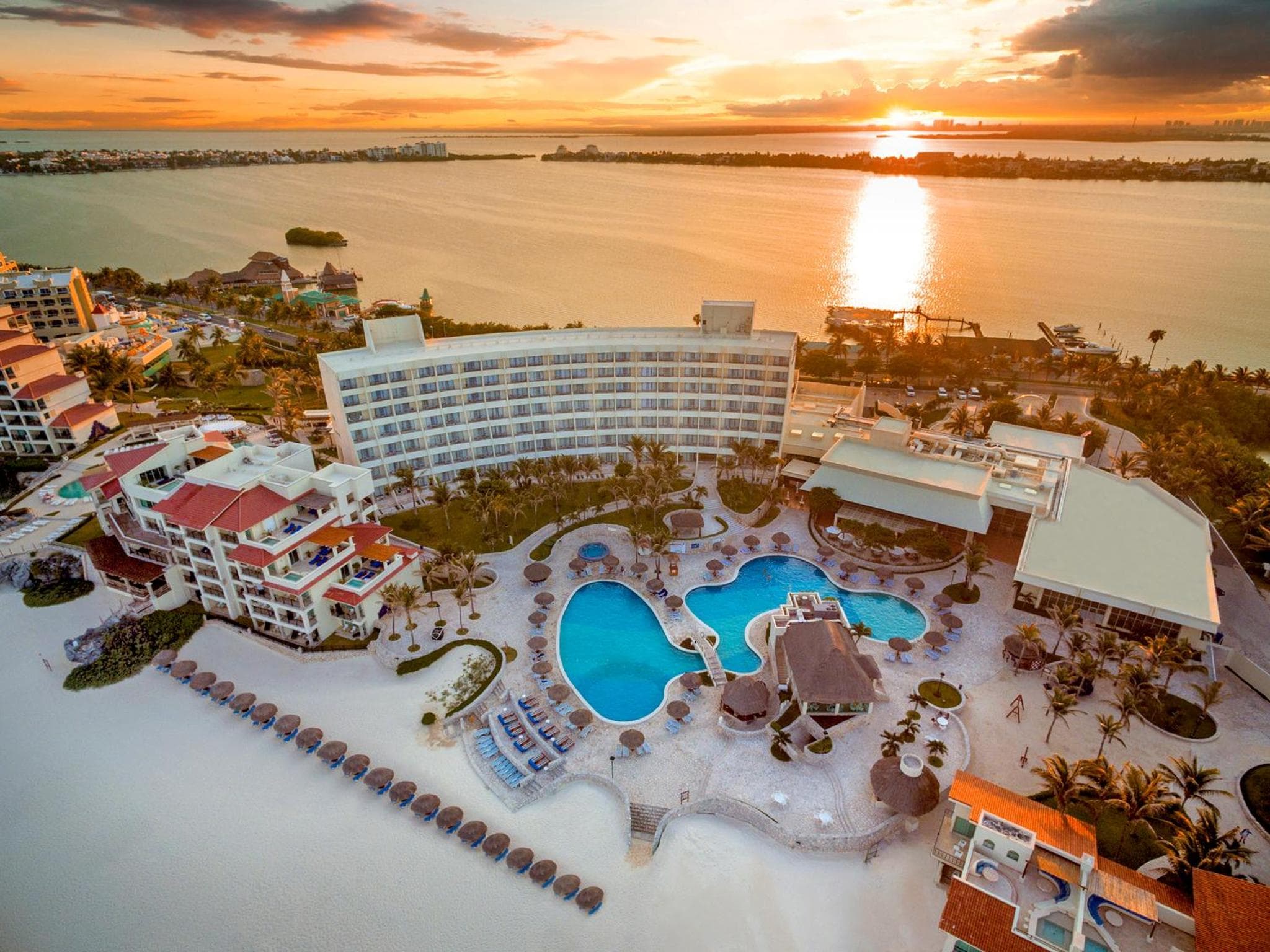 Grand Park Royal Cancun - All Inclusive
