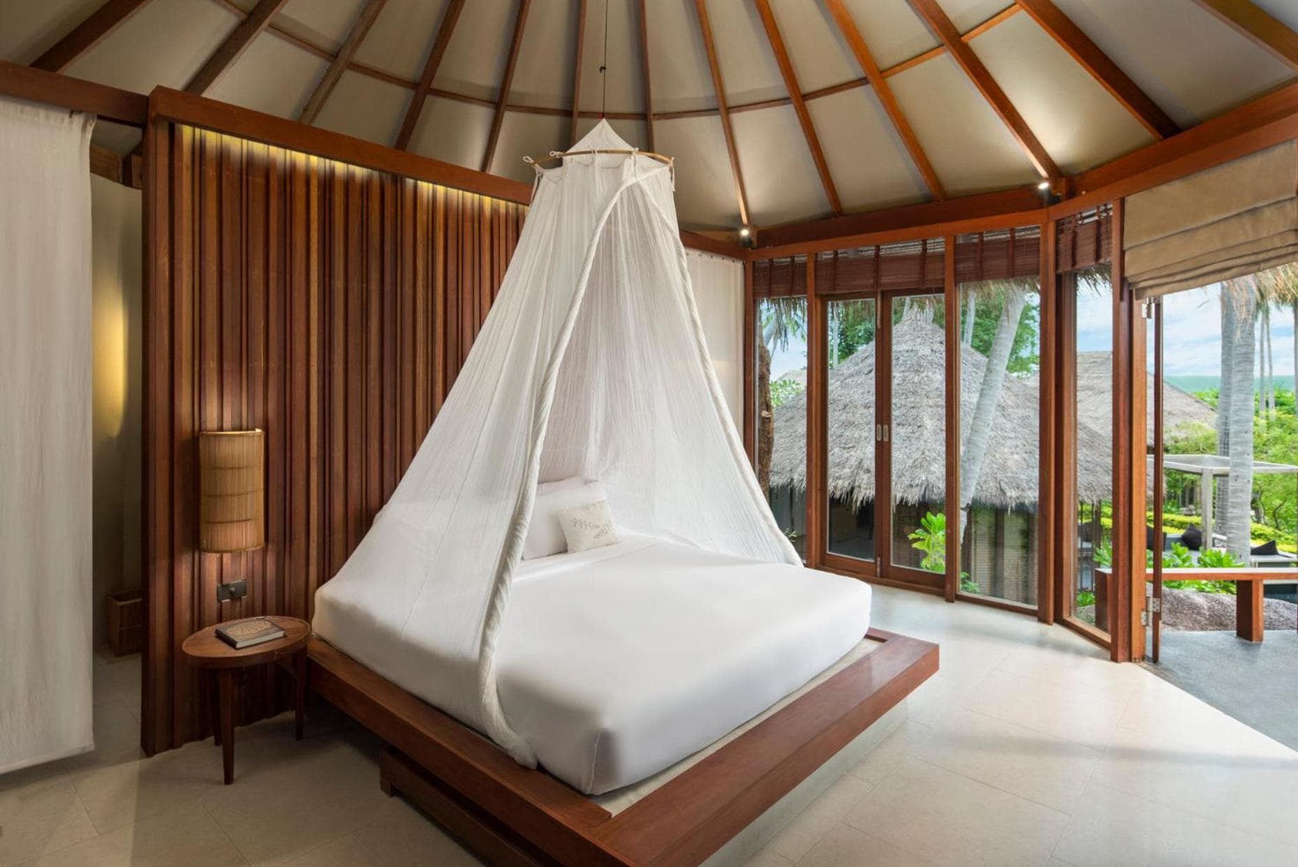 Haadtien Beach Resort
