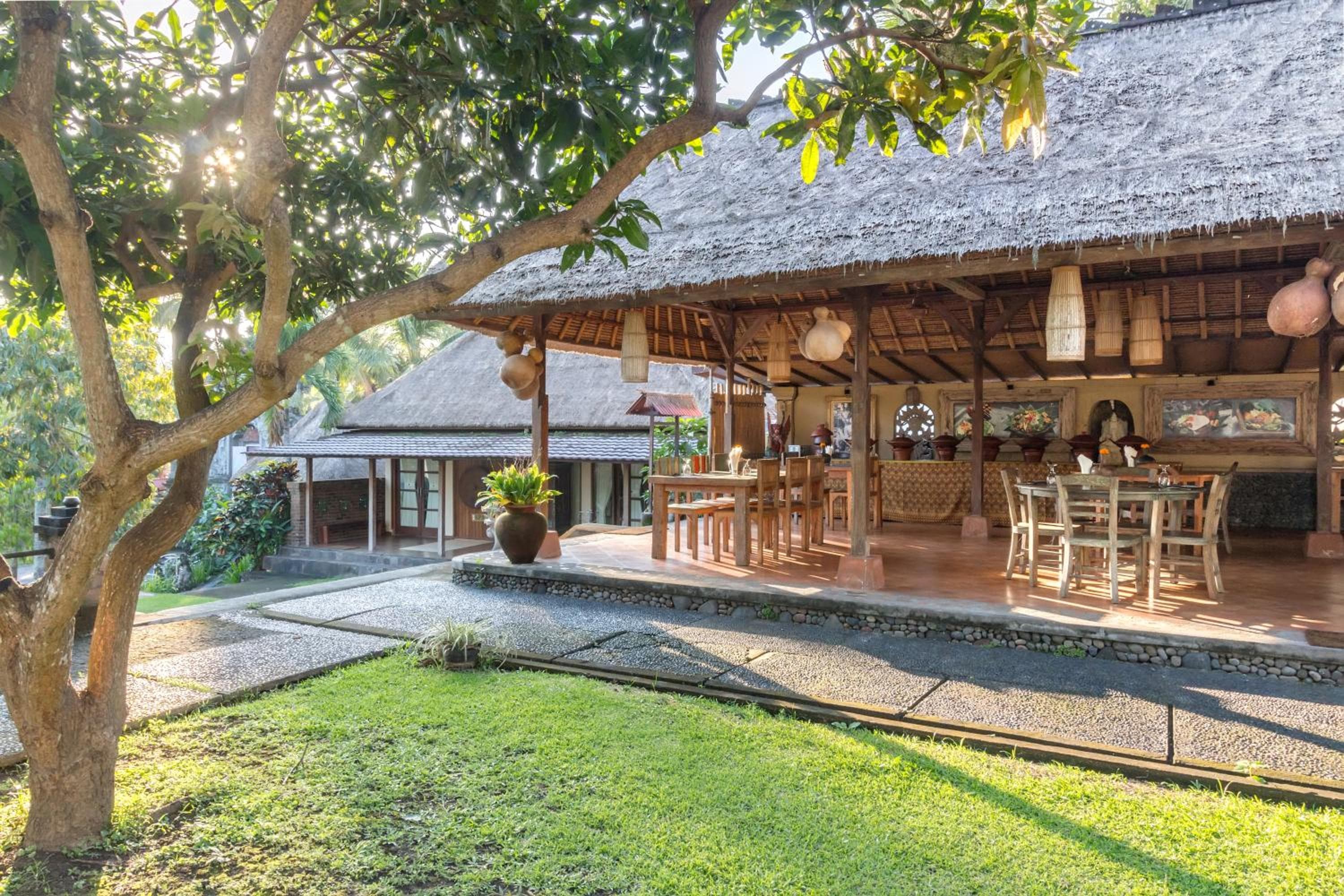 Puri Taman Sari Resort