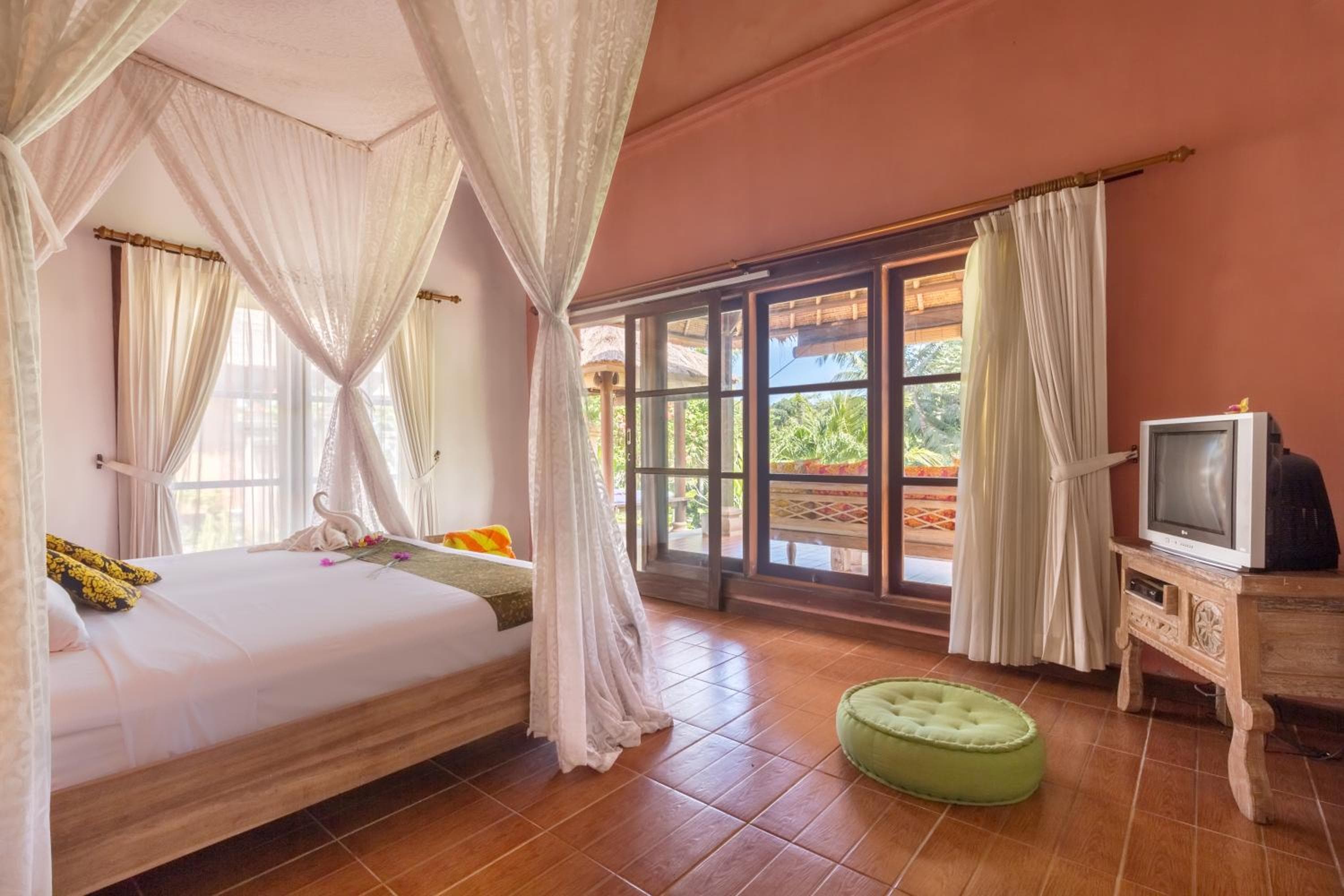 Puri Taman Sari Resort
