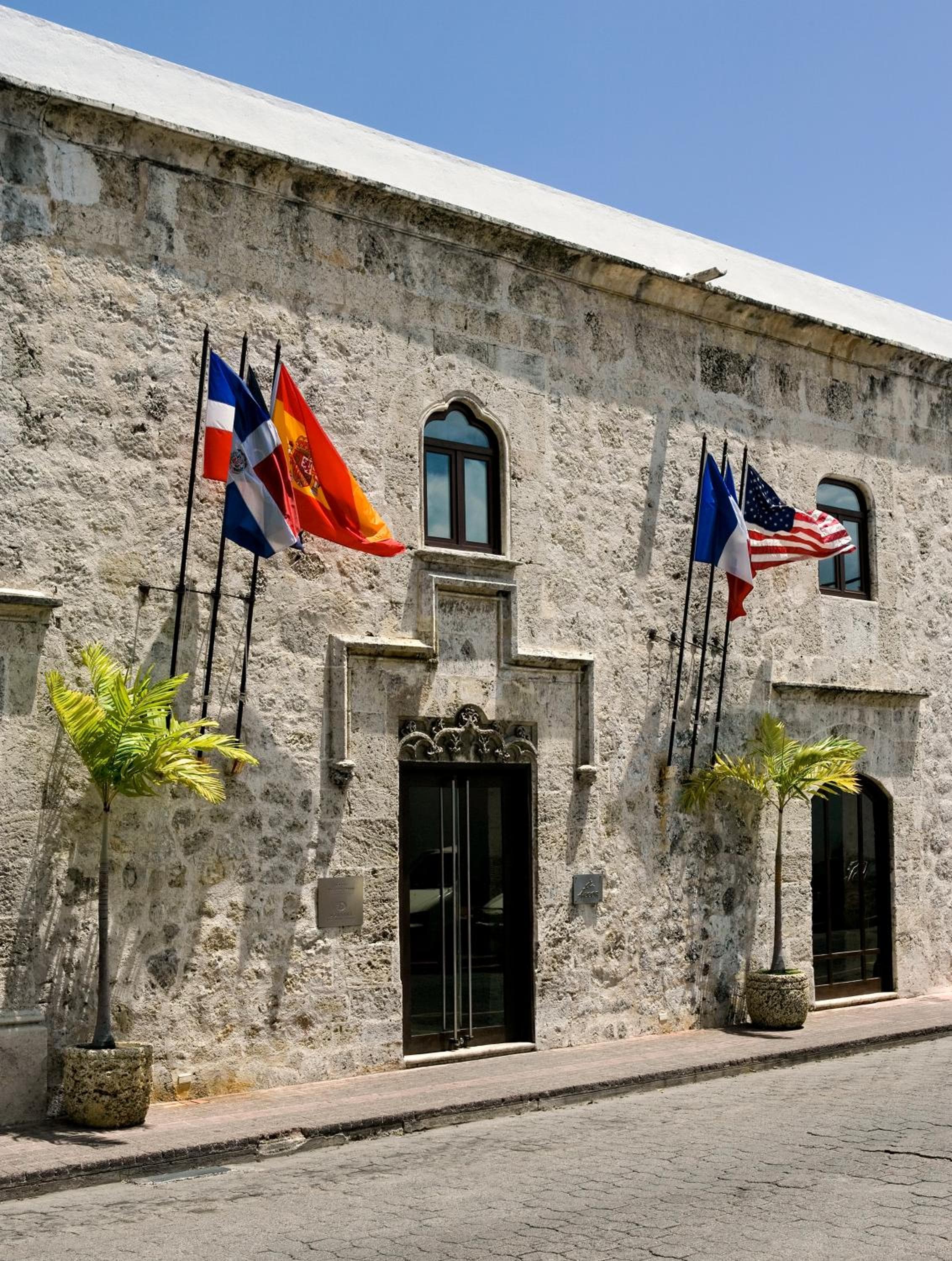 Hodelpa Nicolás de Ovando