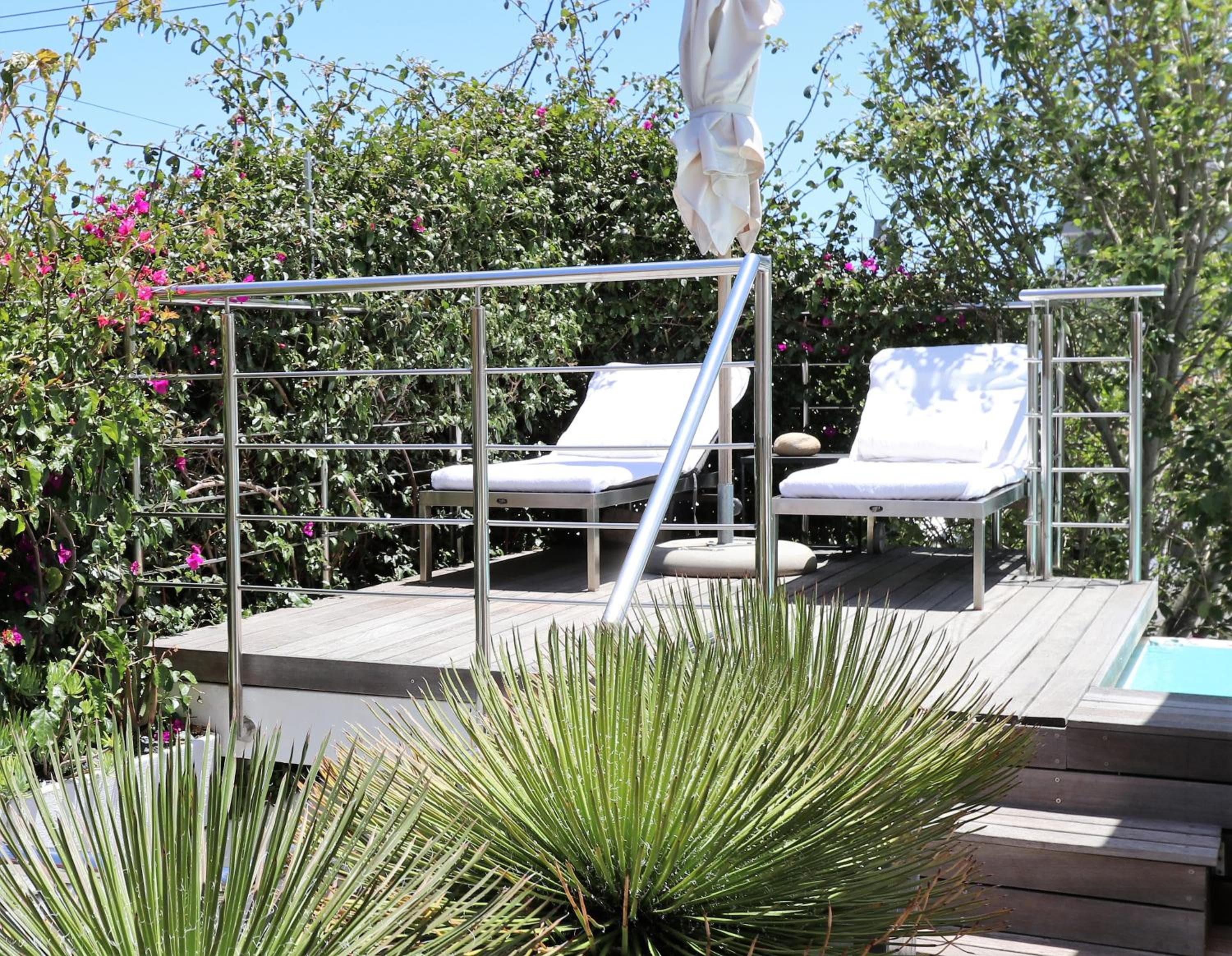 DysArt Boutique Hotel