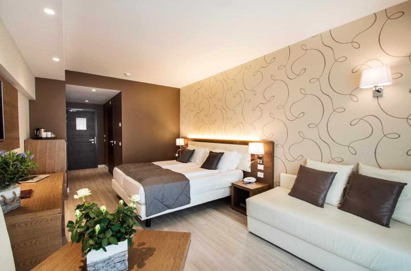 Hotel Bisesti ***S