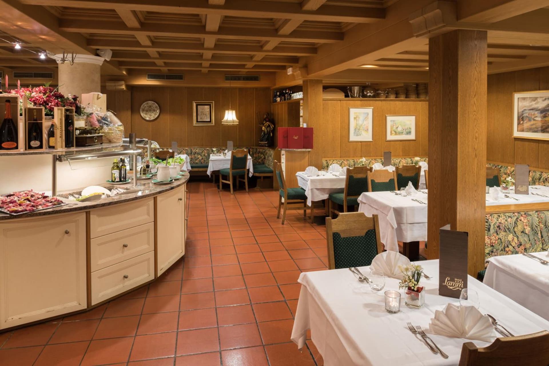 restaurant