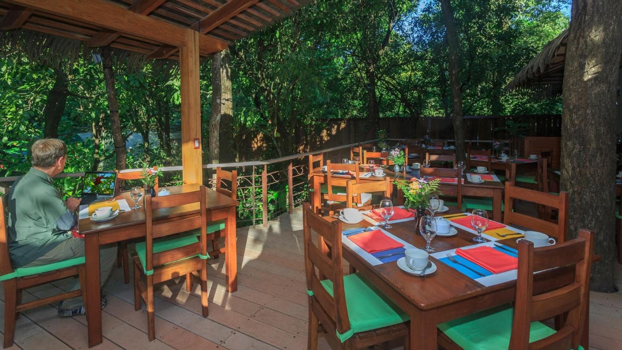 Olas Verdes Hotel