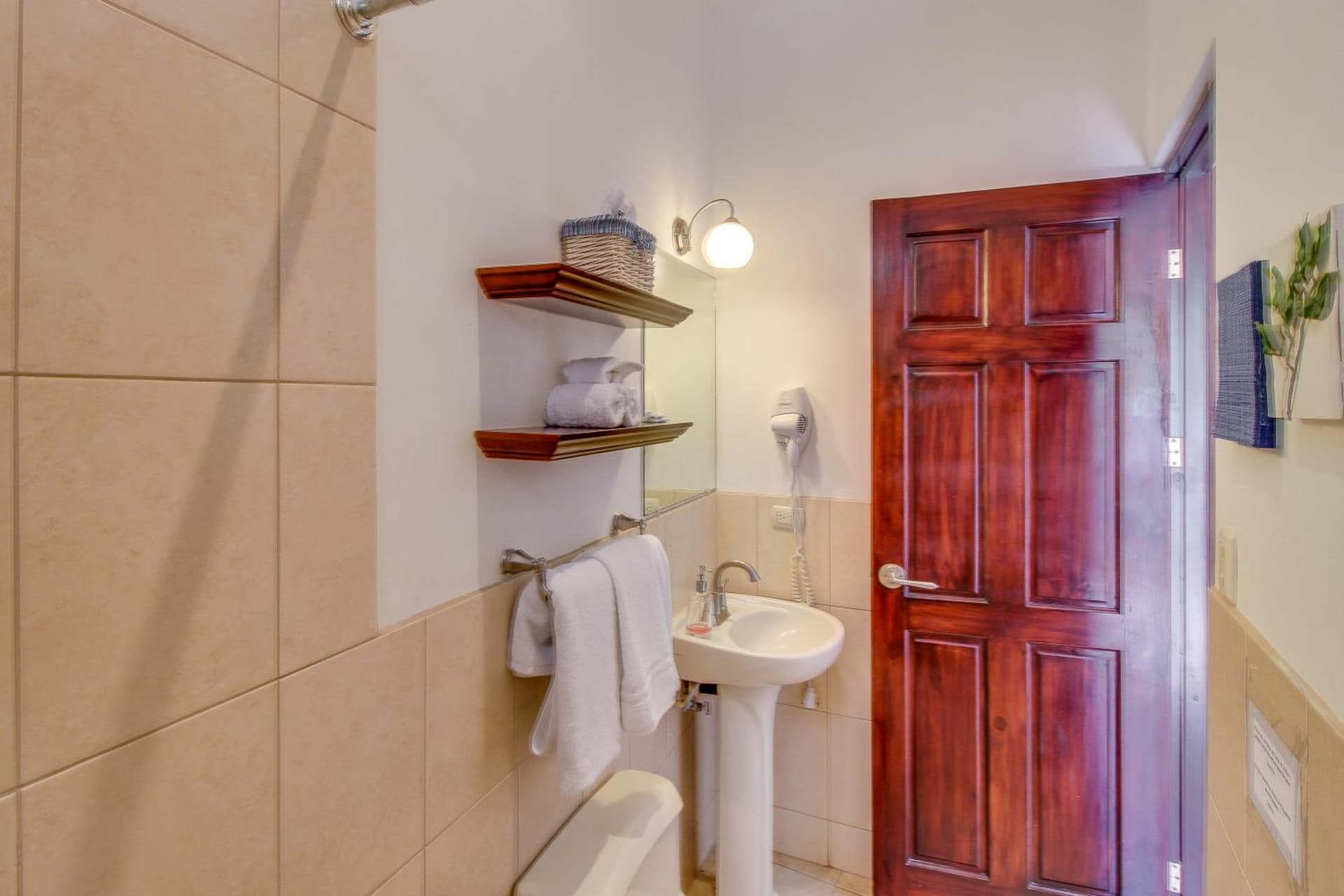 Ocotal Beach Club Hotel 2