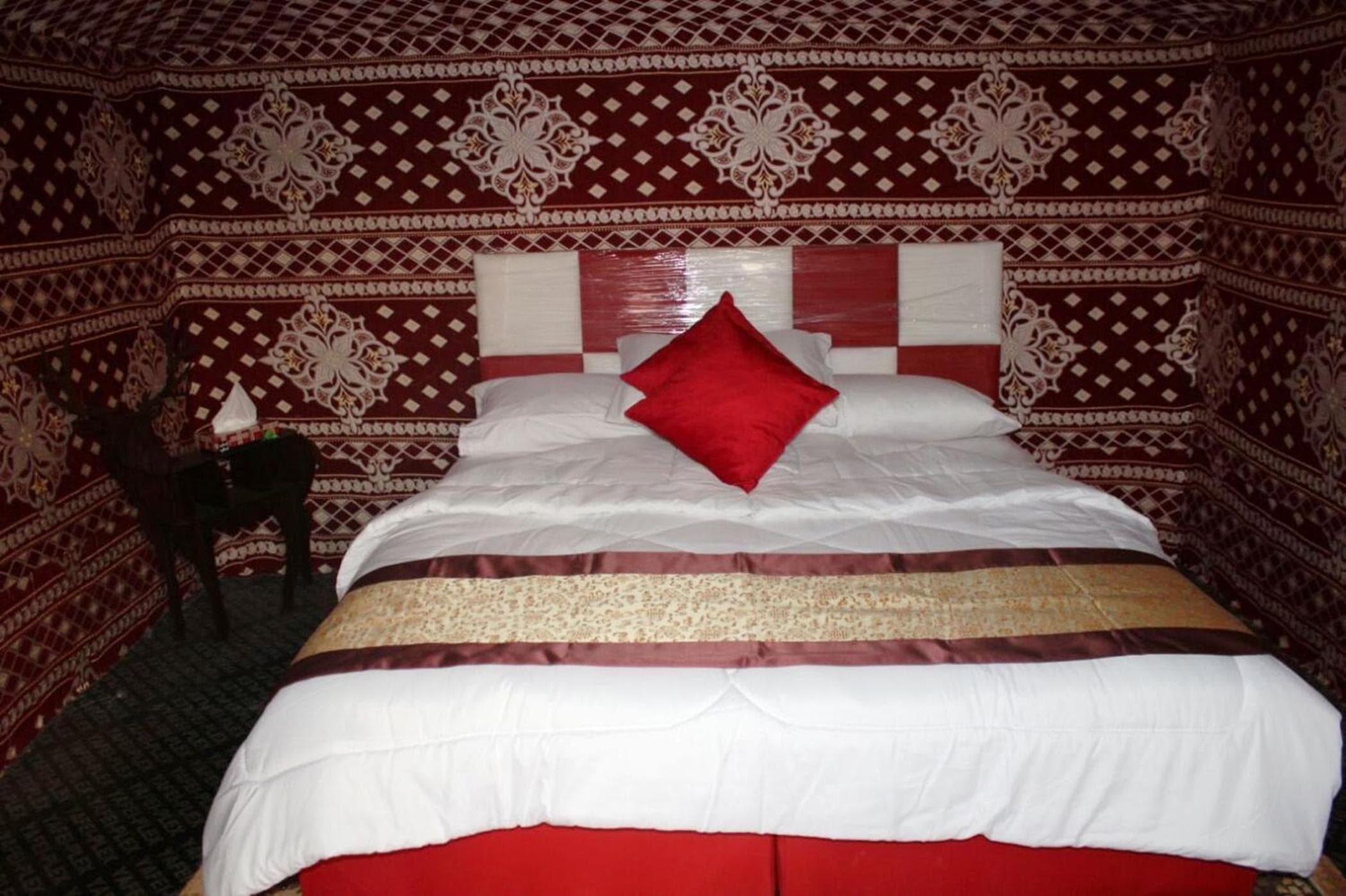 Wadi Rum Quiet Village Camp