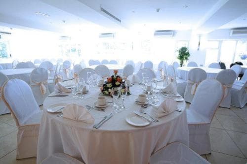 Riverside Hotel