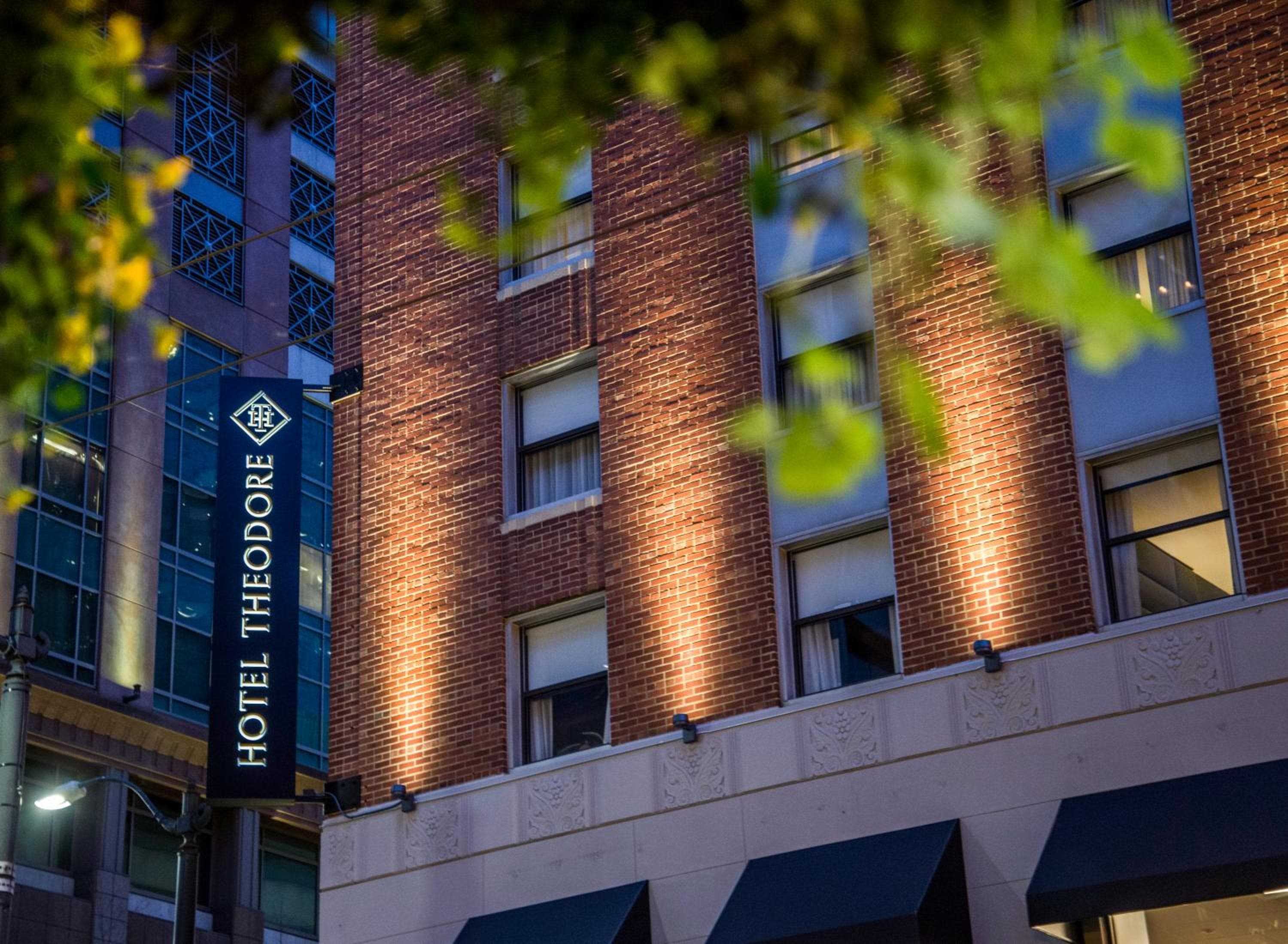 Hotel Theodore Seattle Downtown, Tapestry by Hilton