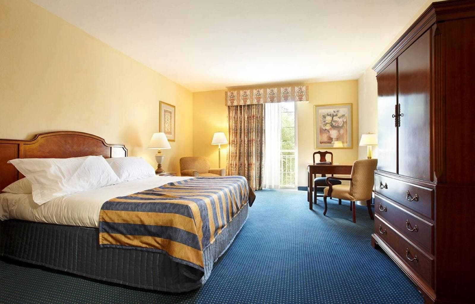 Trianon Bonita Bay Hotel