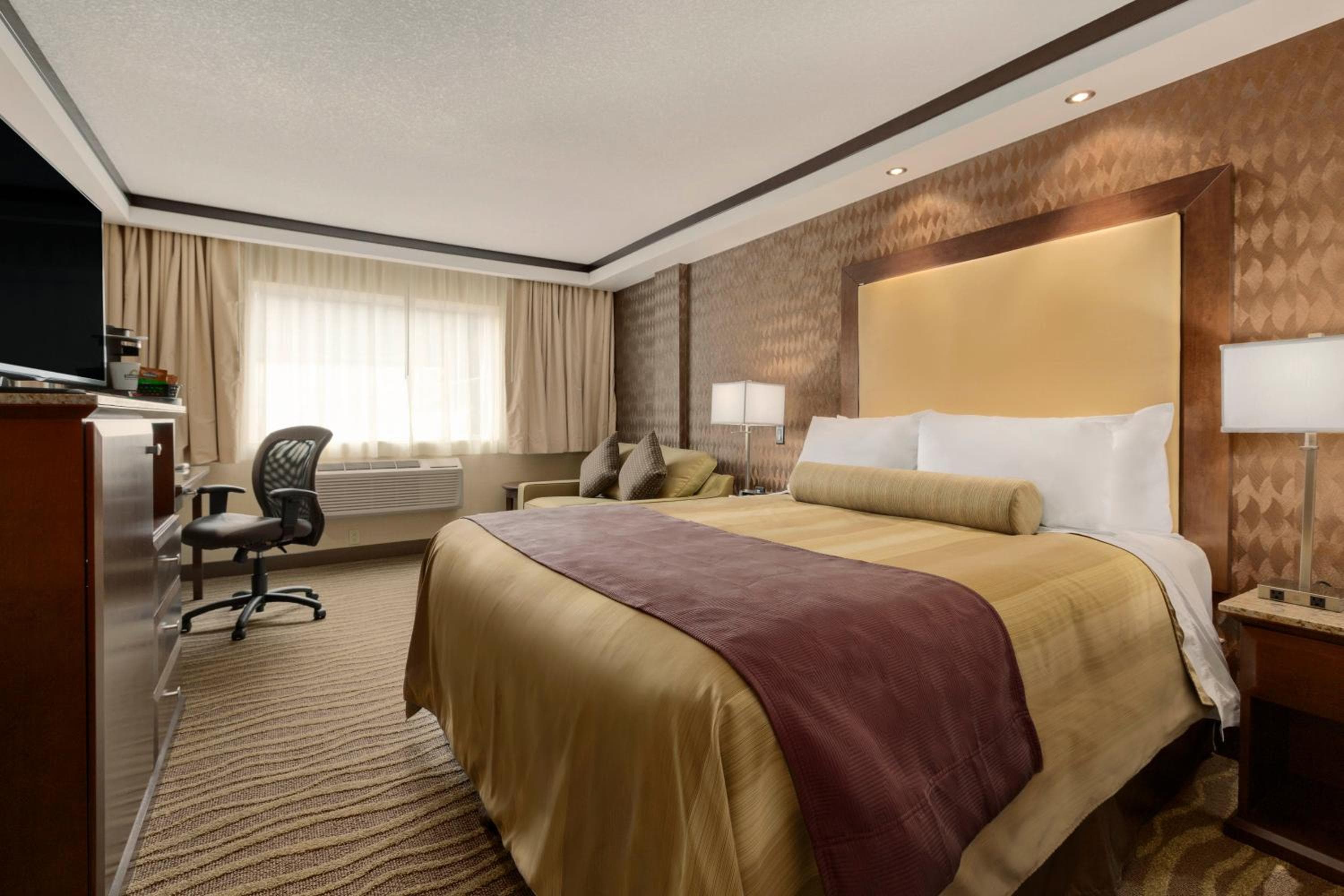 Best Western Plus Edmonton Airport Hotel